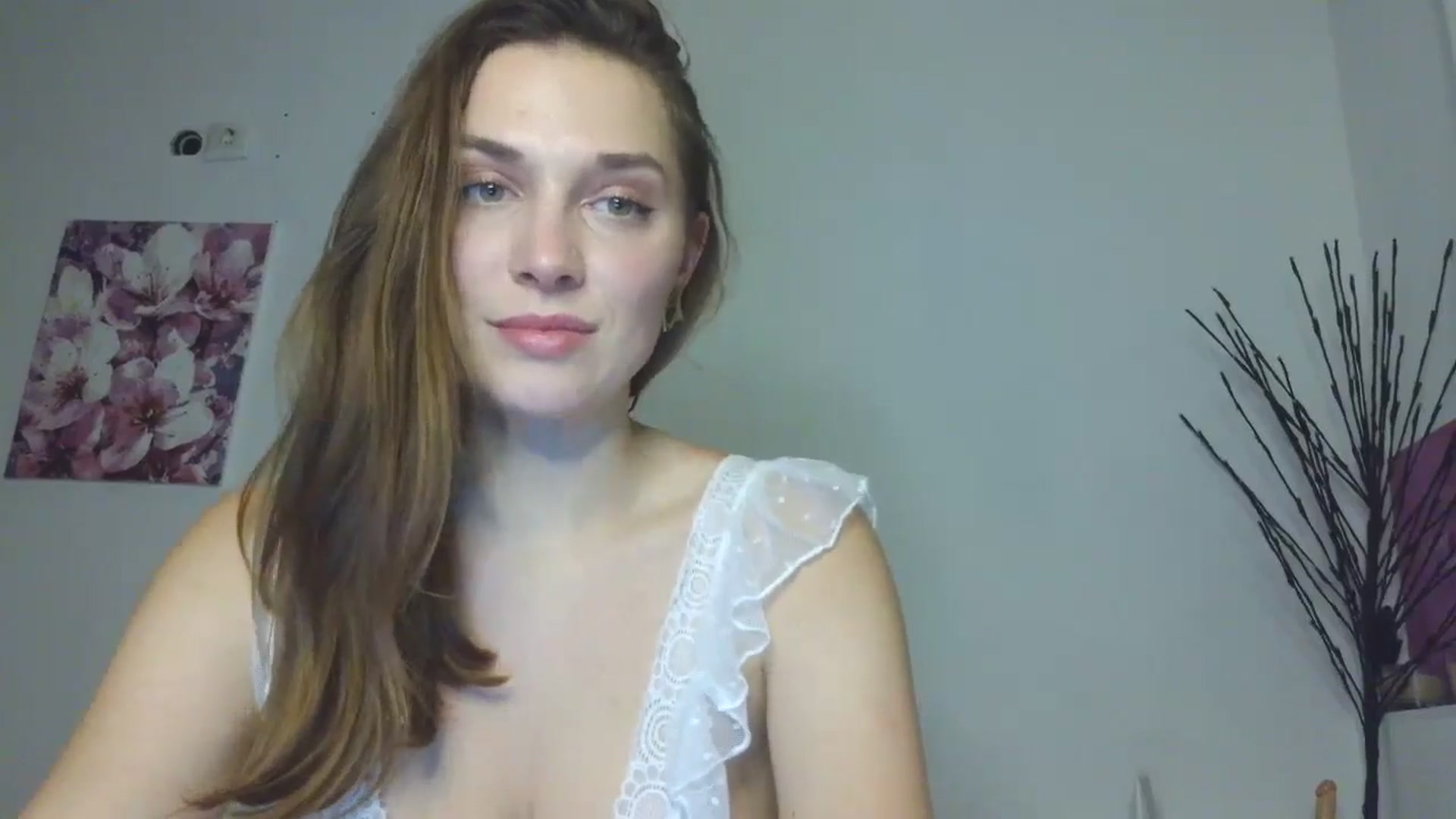 Gallery image thumbnail from HaleyReed's myfreecams stream on, 01/18/2026, 17:26 image 2 of 20