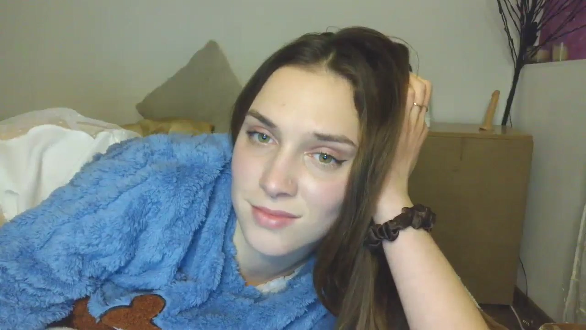 Gallery image thumbnail from HaleyReed's myfreecams stream on, 01/18/2026, 17:26 image 16 of 20
