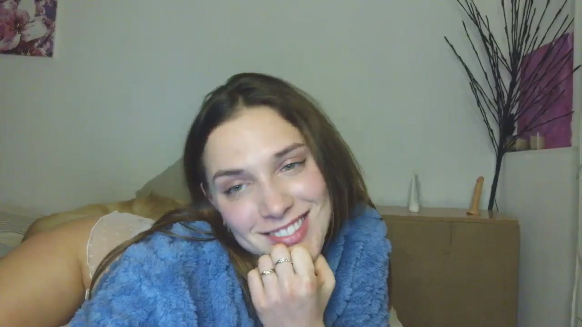 Gallery image thumbnail from HaleyReed's myfreecams stream on, 01/18/2026, 17:26 image 6 of 20