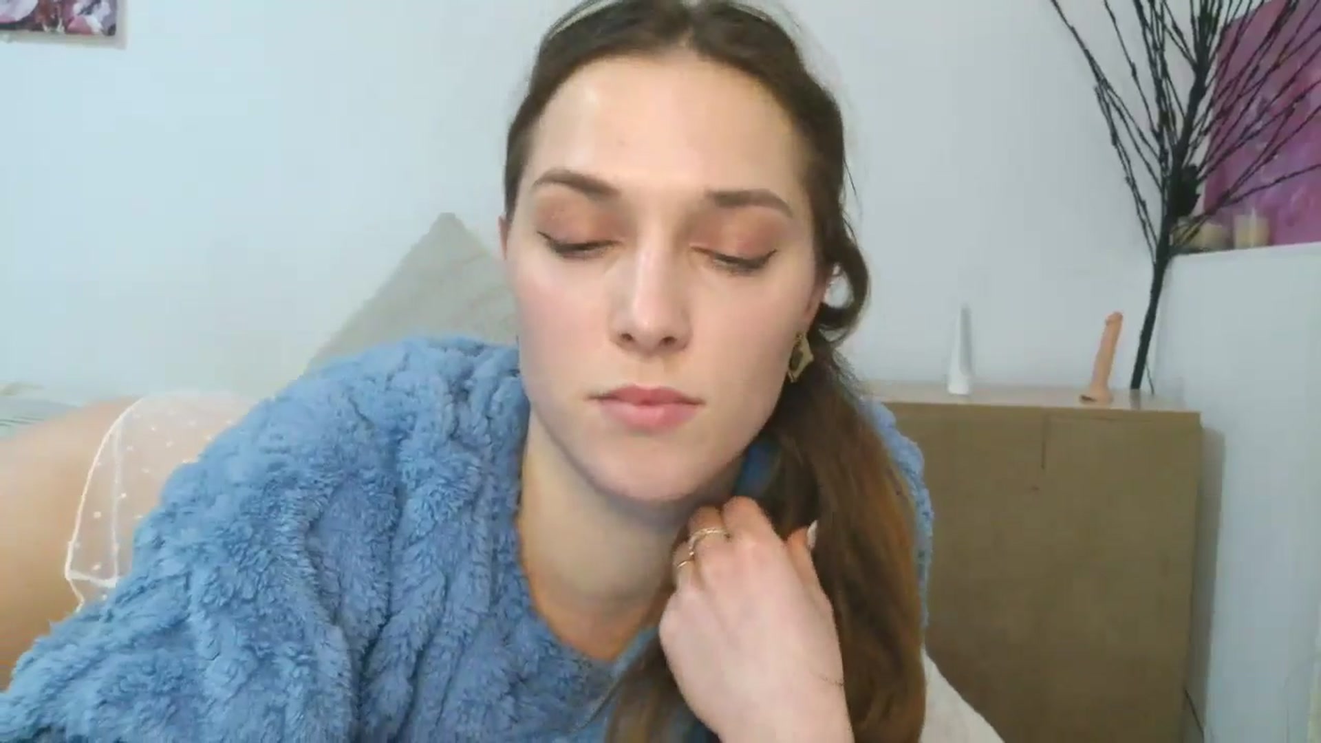 Gallery image thumbnail from HaleyReed's myfreecams stream on, 01/18/2026, 18:47 image 19 of 20