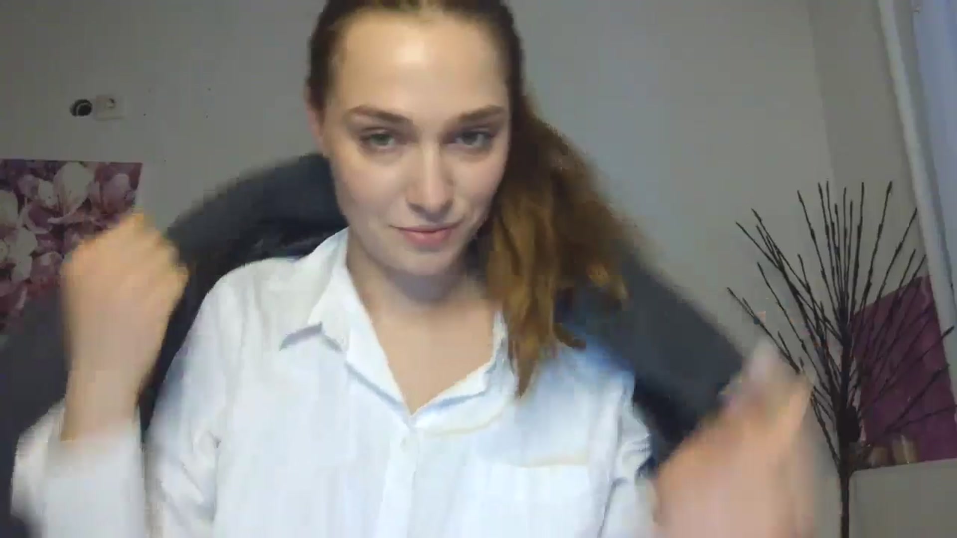Gallery image thumbnail from HaleyReed's myfreecams stream on, 01/22/2026, 13:35 image 11 of 20