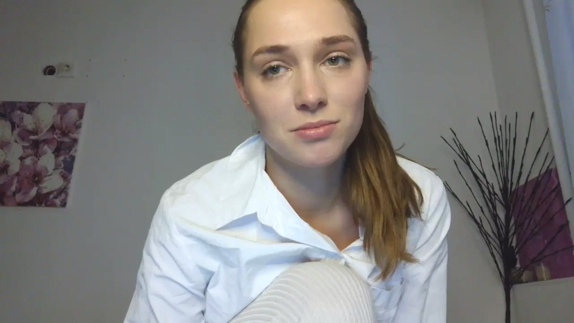Gallery image thumbnail from HaleyReed's myfreecams stream on, 01/22/2026, 13:35 image 6 of 20