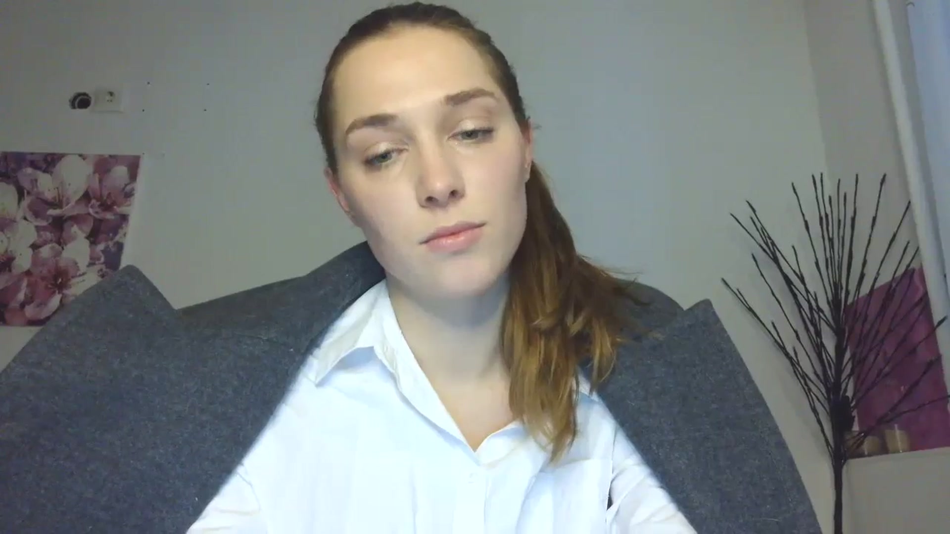 Gallery image thumbnail from HaleyReed's myfreecams stream on, 01/22/2026, 13:35 image 4 of 20