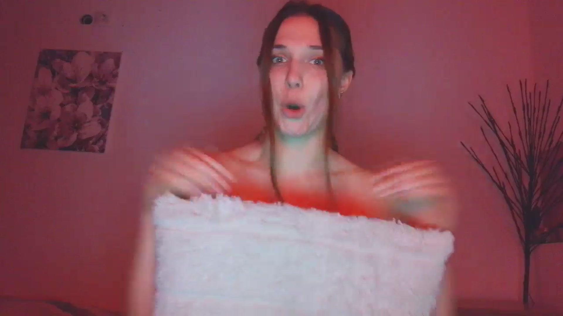 Gallery image thumbnail from HaleyReed's myfreecams stream on, 01/23/2026, 18:06 image 17 of 20