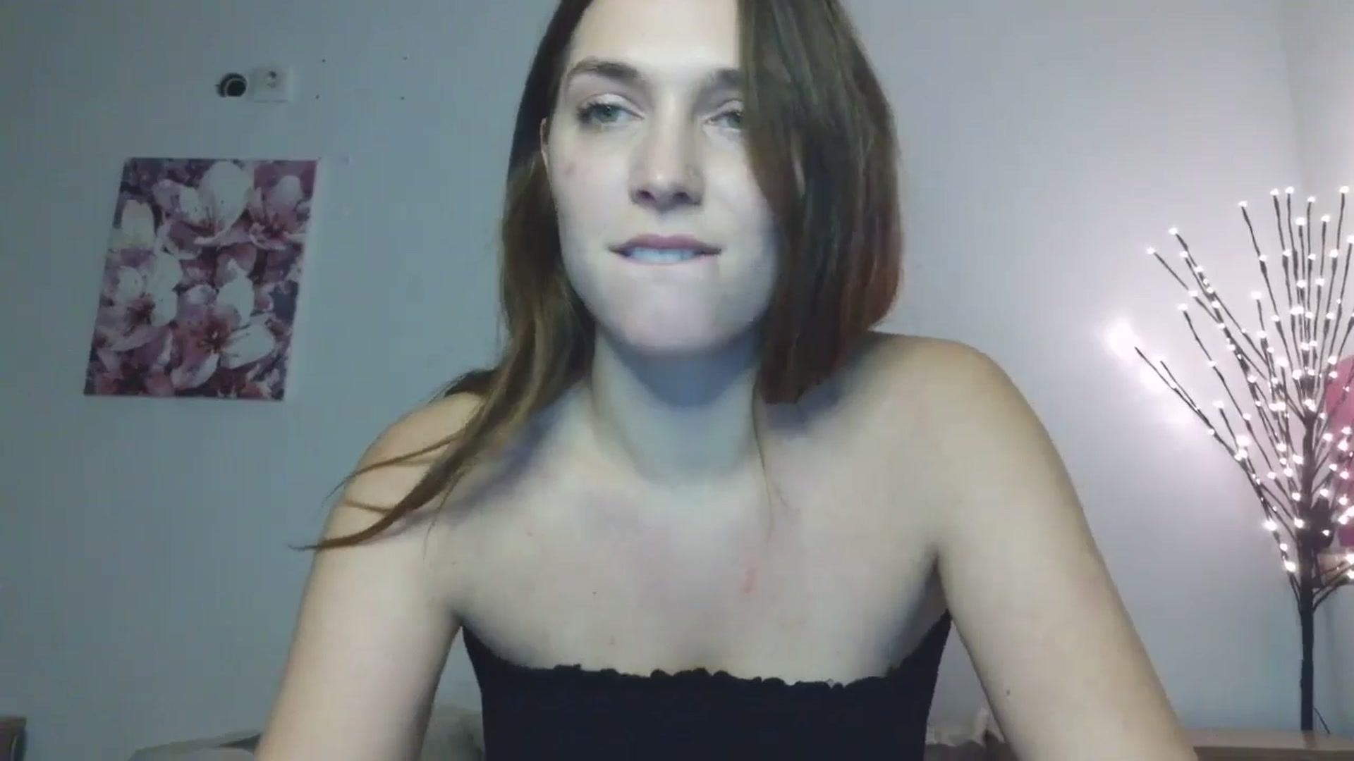 Gallery image thumbnail from HaleyReed's myfreecams stream on, 01/25/2026, 15:10 image 9 of 20