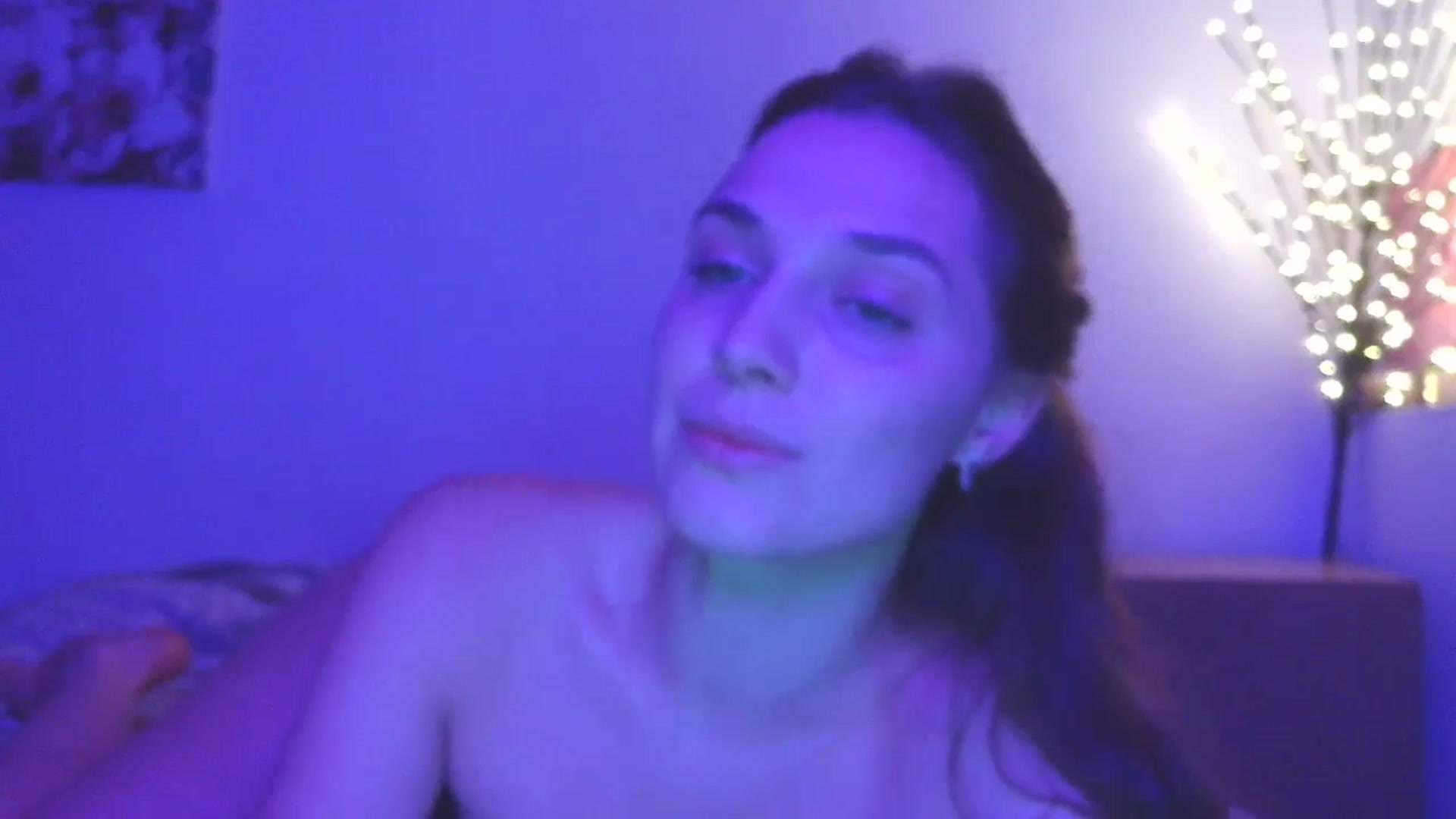 Gallery image thumbnail from HaleyReed's myfreecams stream on, 01/25/2026, 16:18 image 20 of 20
