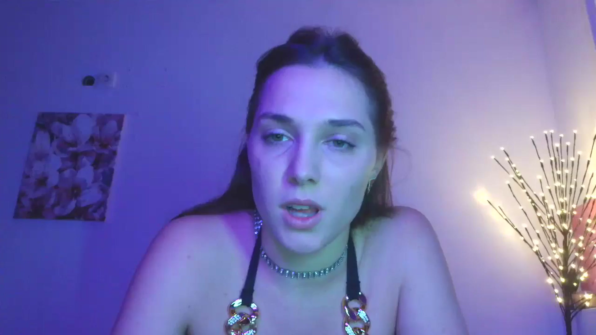 Gallery image thumbnail from HaleyReed's myfreecams stream on, 01/25/2026, 16:41 image 10 of 20
