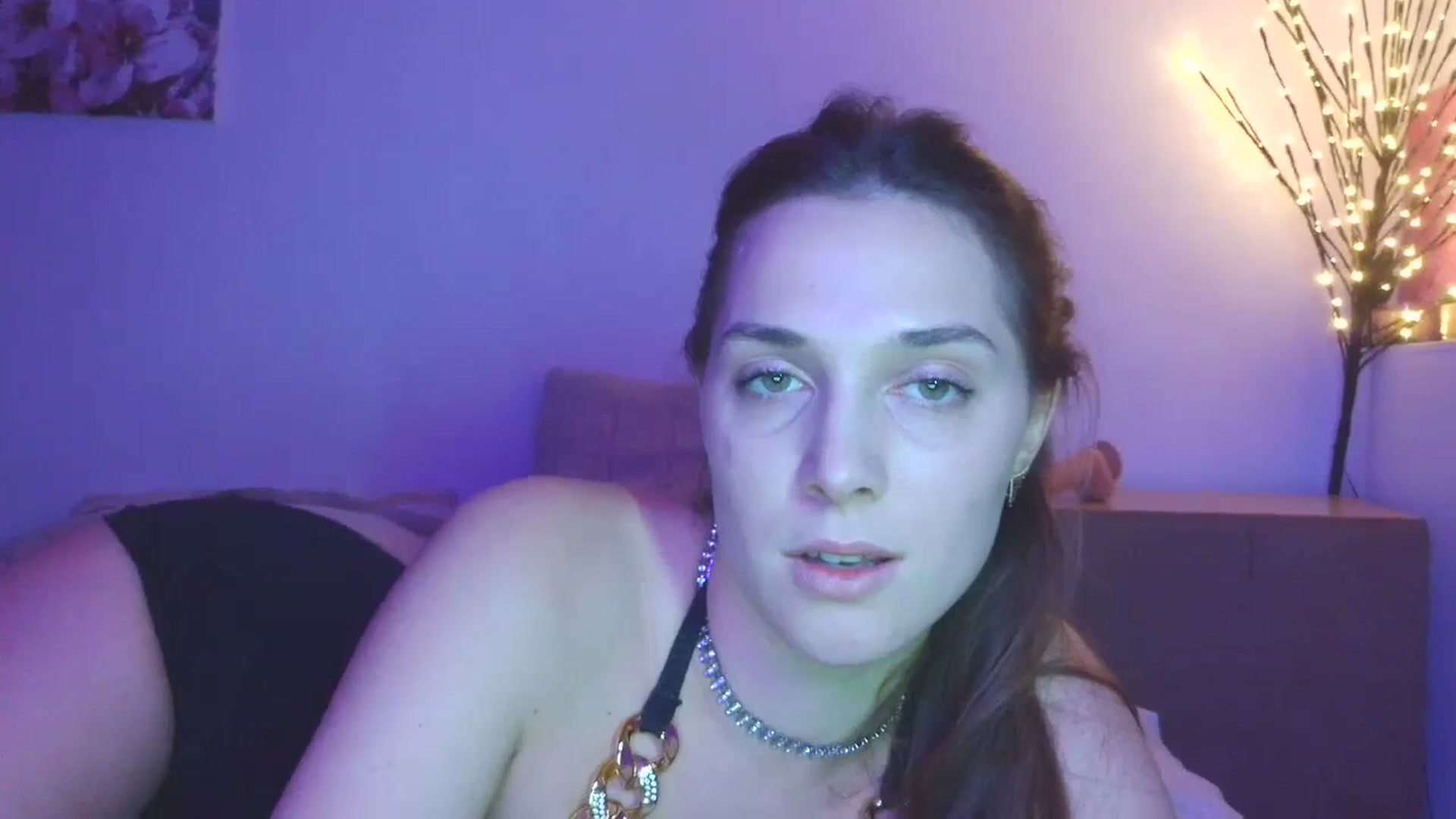 Gallery image thumbnail from HaleyReed's myfreecams stream on, 01/25/2026, 17:30 image 4 of 20