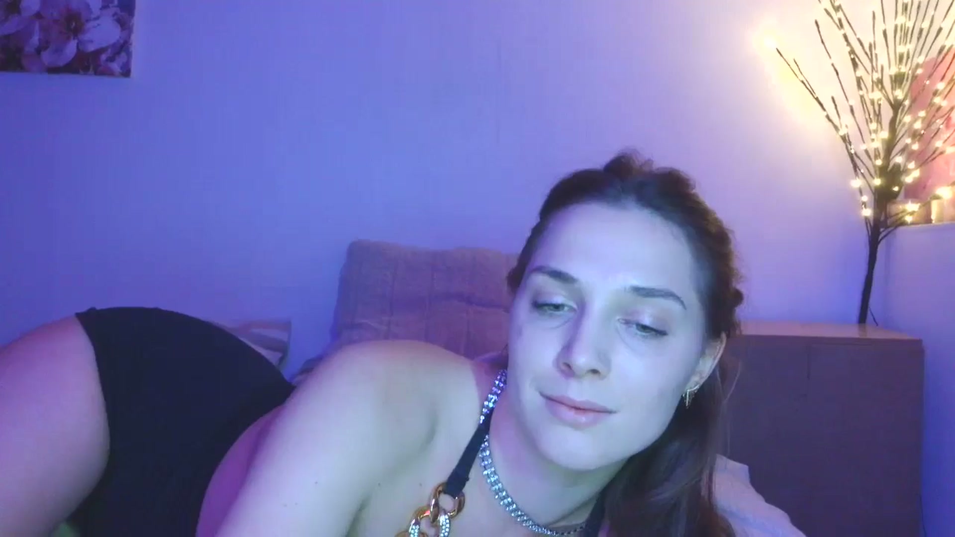 Gallery image thumbnail from HaleyReed's myfreecams stream on, 01/25/2026, 17:30 image 3 of 20