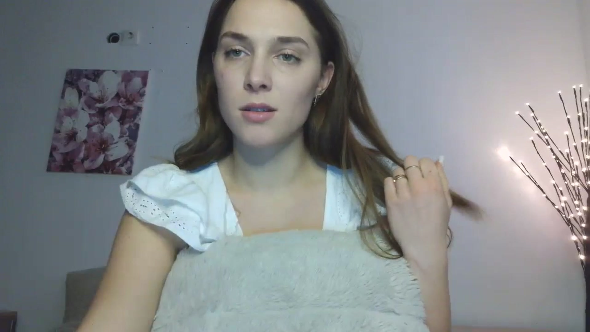 Gallery image thumbnail from HaleyReed's myfreecams stream on, 01/26/2026, 14:21 image 16 of 20