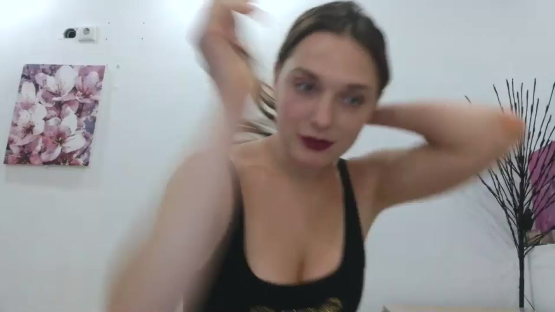 Gallery image thumbnail from HaleyReed's myfreecams stream on, 01/26/2026, 19:11 image 1 of 20