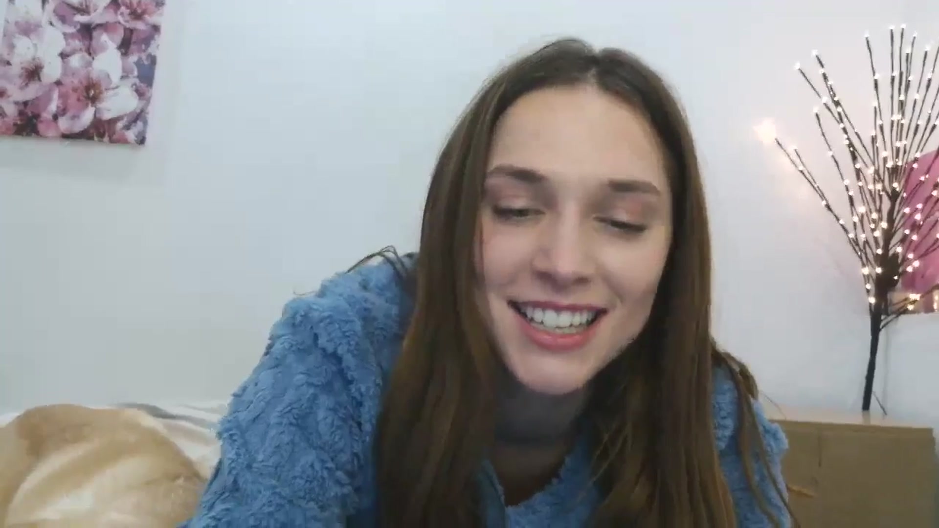 Gallery image thumbnail from HaleyReed's myfreecams stream on, 01/26/2026, 19:11 image 19 of 20