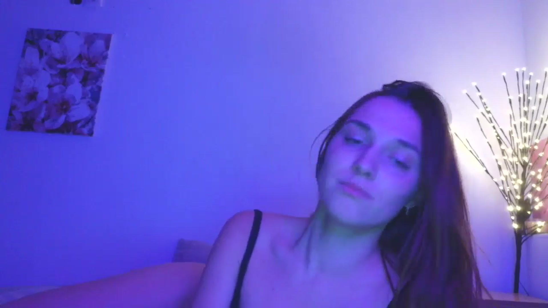 Gallery image thumbnail from HaleyReed's myfreecams stream on, 01/26/2026, 19:11 image 20 of 20