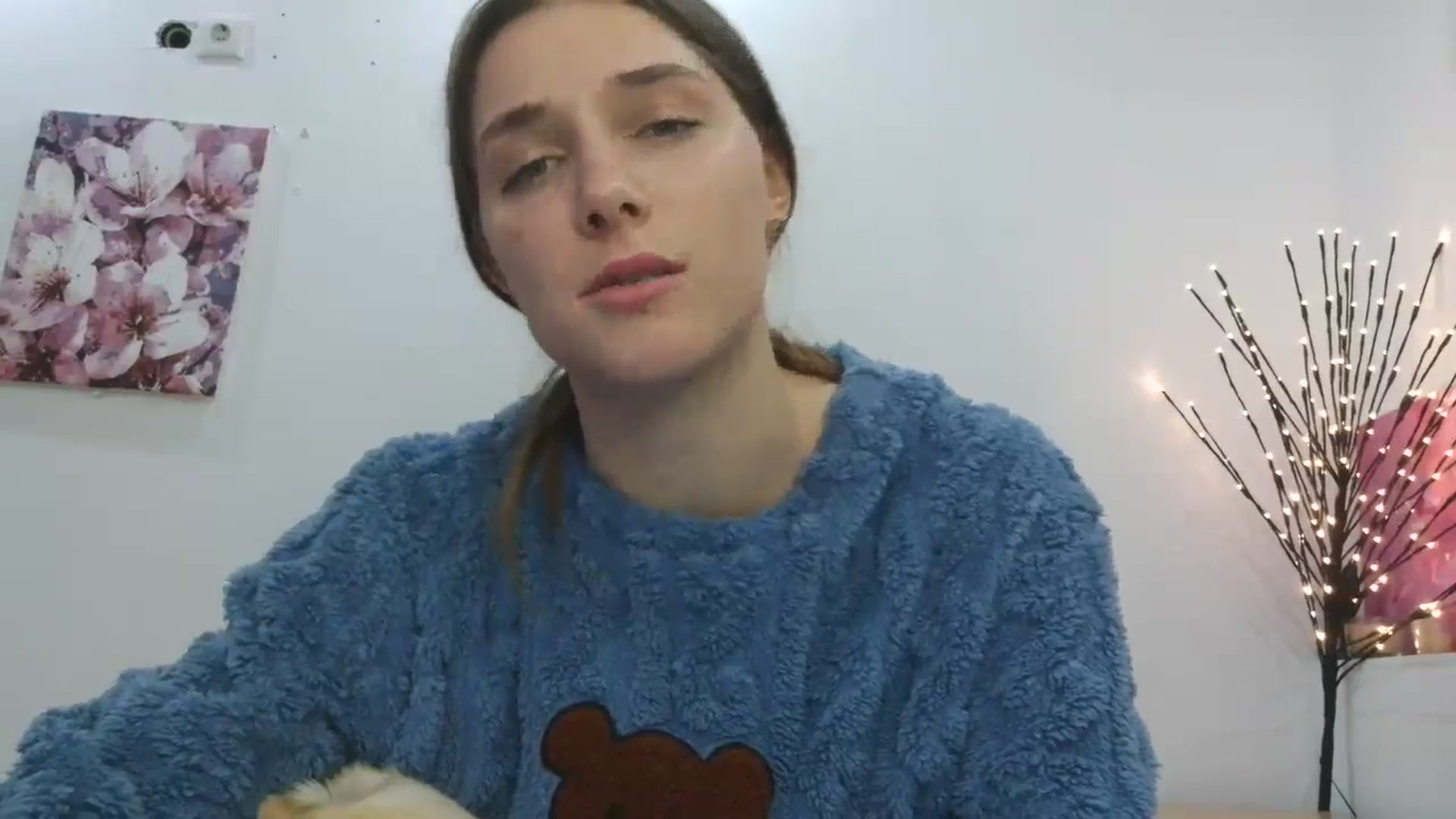 Gallery image thumbnail from HaleyReed's myfreecams stream on, 01/26/2026, 19:11 image 18 of 20