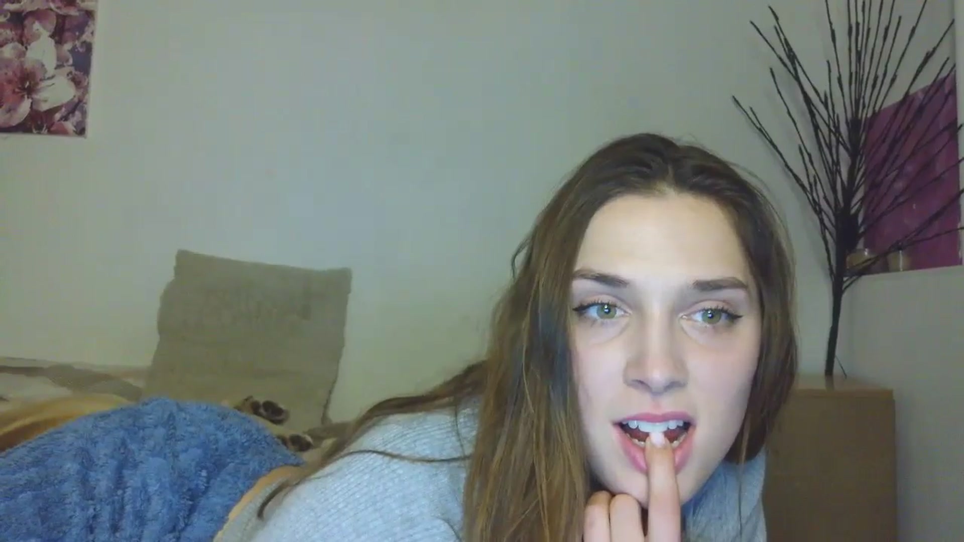 Gallery image thumbnail from HaleyReed's myfreecams stream on, 01/30/2026, 17:05 image 6 of 20
