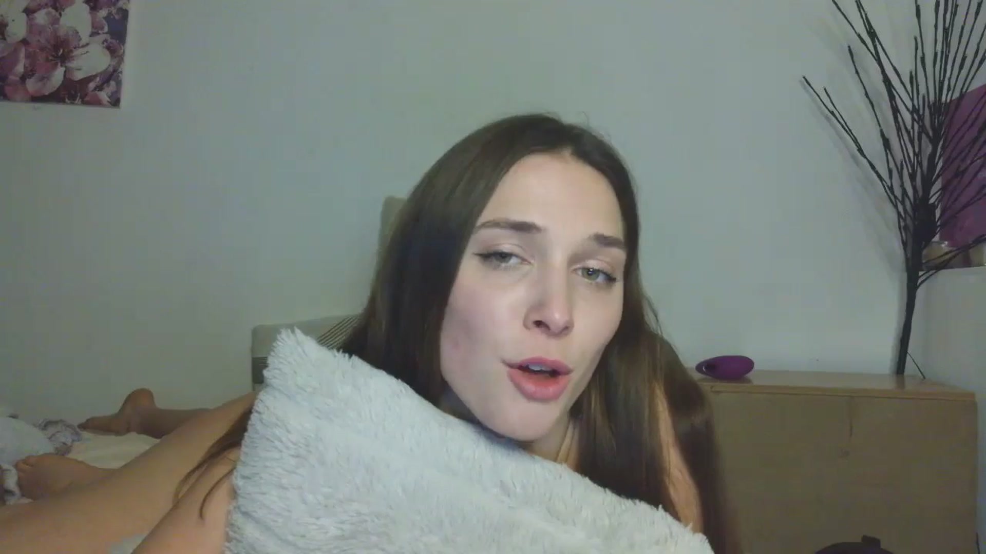 Gallery image thumbnail from HaleyReed's myfreecams stream on, 02/01/2026, 18:43 image 4 of 20