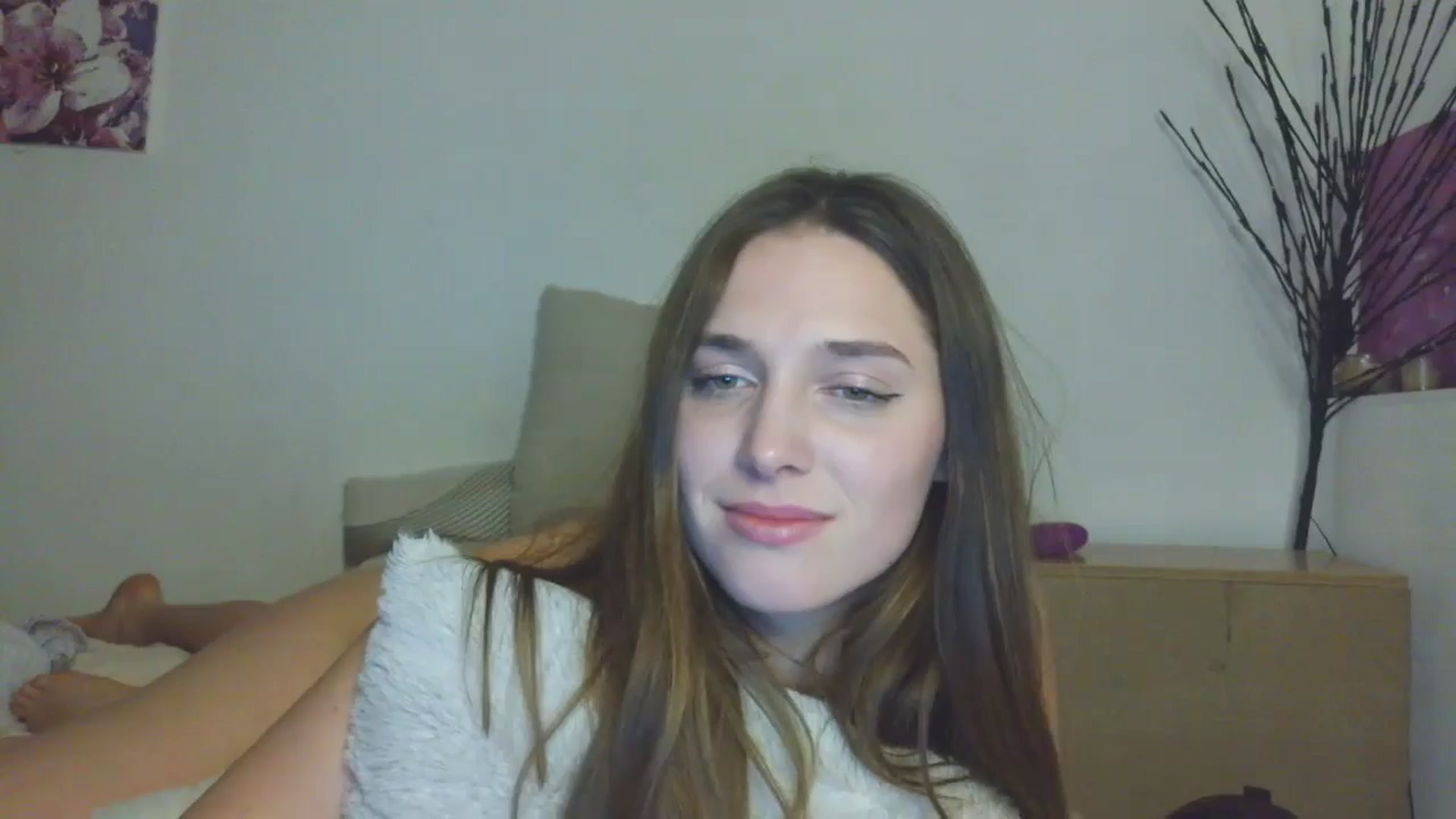 Gallery image thumbnail from HaleyReed's myfreecams stream on, 02/01/2026, 18:43 image 1 of 20