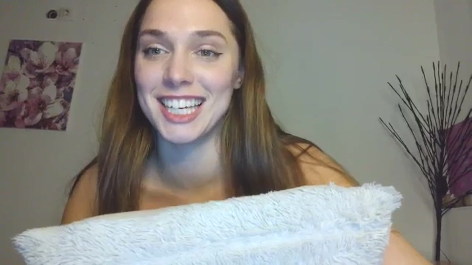 Gallery image thumbnail from HaleyReed's myfreecams stream on, 02/01/2026, 18:43 image 9 of 20