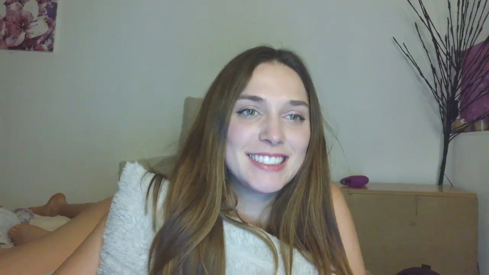 Gallery image thumbnail from HaleyReed's myfreecams stream on, 02/01/2026, 18:43 image 2 of 20
