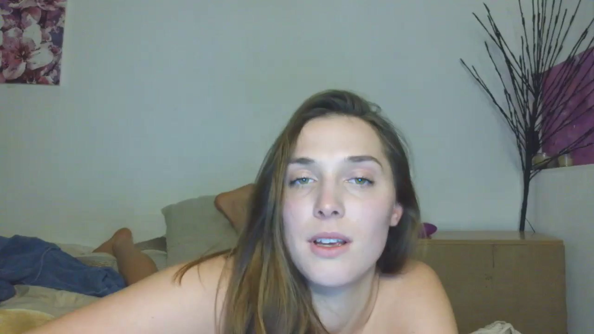 Gallery image thumbnail from HaleyReed's myfreecams stream on, 02/02/2026, 17:15 image 18 of 20