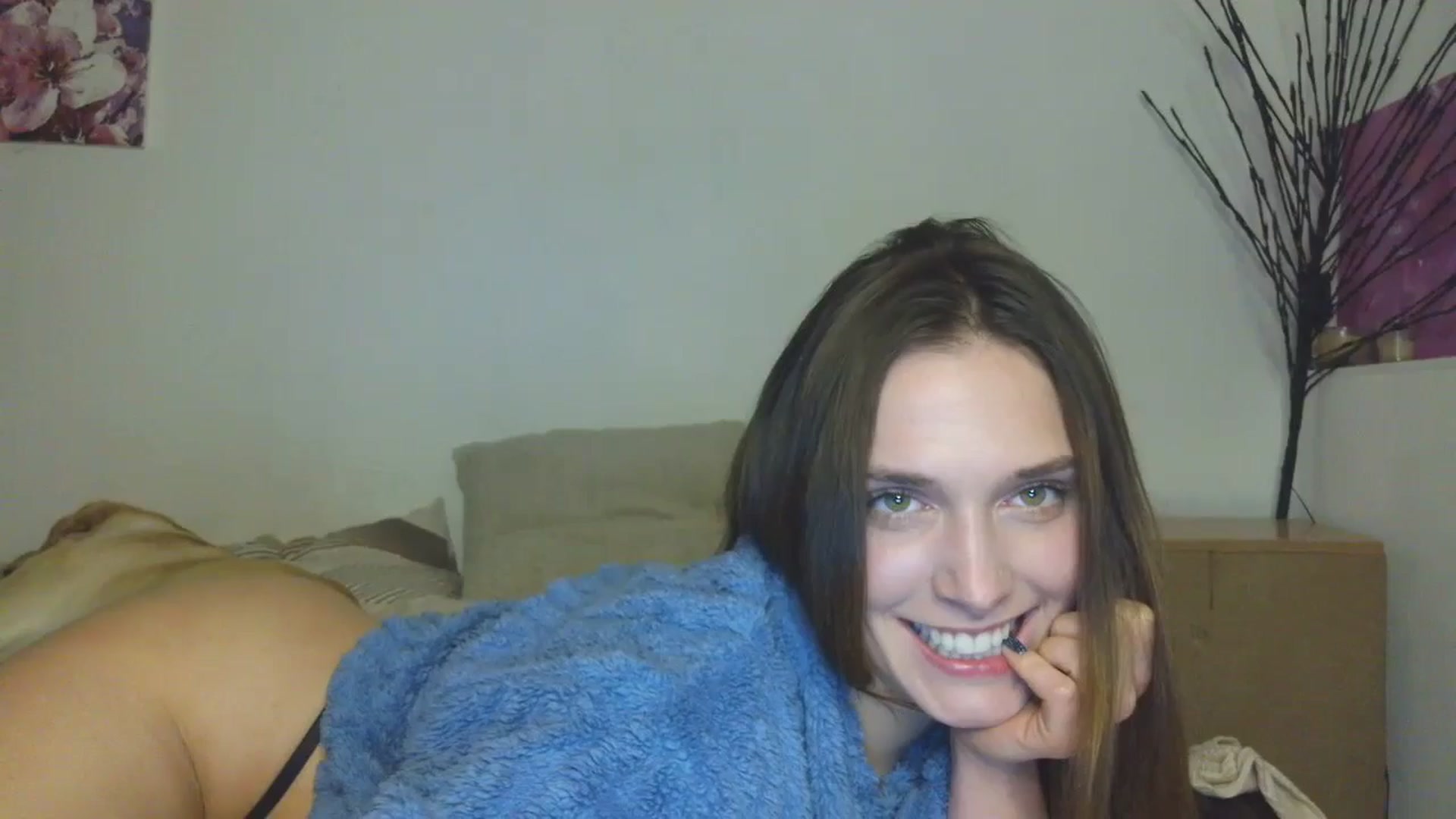Gallery image thumbnail from HaleyReed's myfreecams stream on, 02/02/2026, 17:15 image 16 of 20