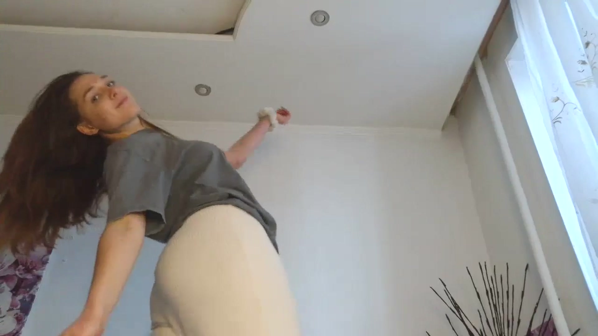 Gallery image thumbnail from HaleyReed's myfreecams stream on, 02/04/2026, 13:37 image 18 of 20