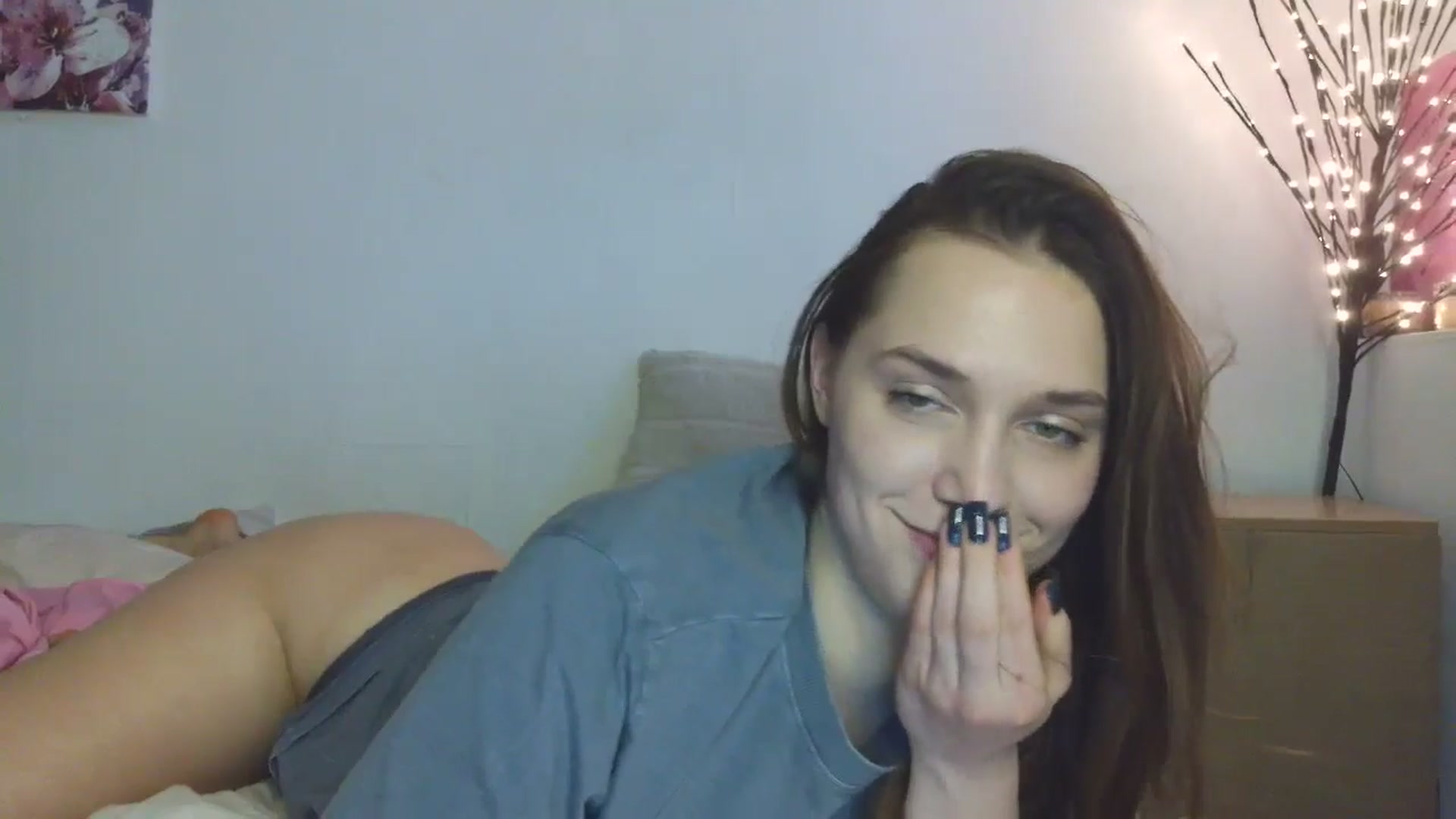 Gallery image thumbnail from HaleyReed's myfreecams stream on, 02/04/2026, 14:41 image 14 of 20