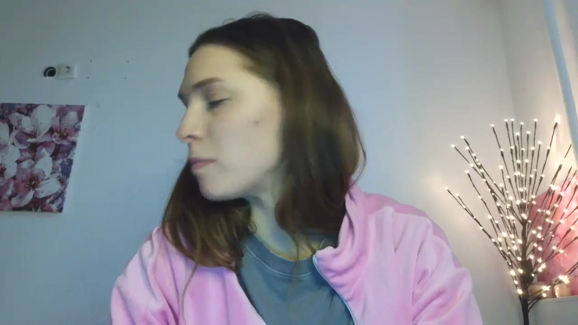 Gallery image thumbnail from HaleyReed's myfreecams stream on, 02/04/2026, 14:41 image 3 of 20