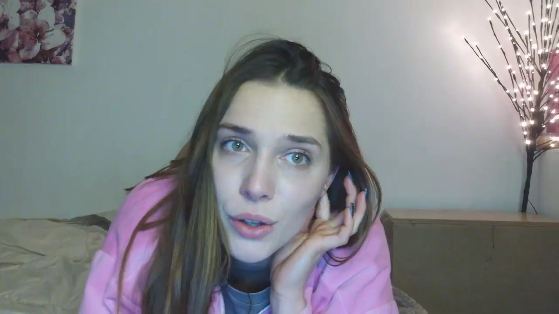 Gallery image thumbnail from HaleyReed's myfreecams stream on, 02/04/2026, 15:56 image 10 of 20