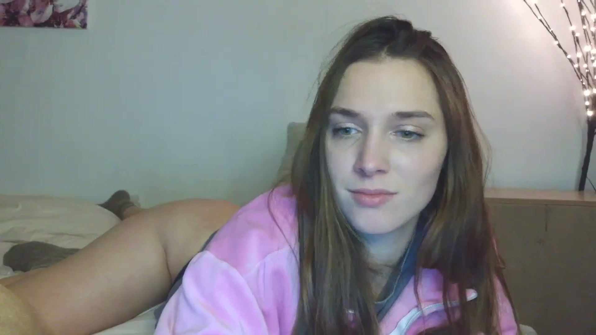 Gallery image thumbnail from HaleyReed's myfreecams stream on, 02/04/2026, 15:56 image 14 of 20