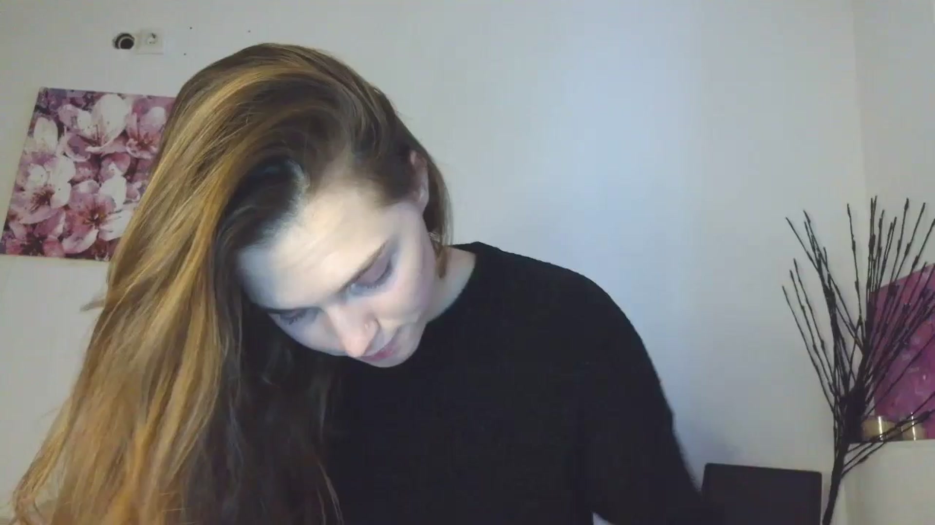 Gallery image thumbnail from HaleyReed's myfreecams stream on, 02/06/2026, 14:09 image 17 of 20
