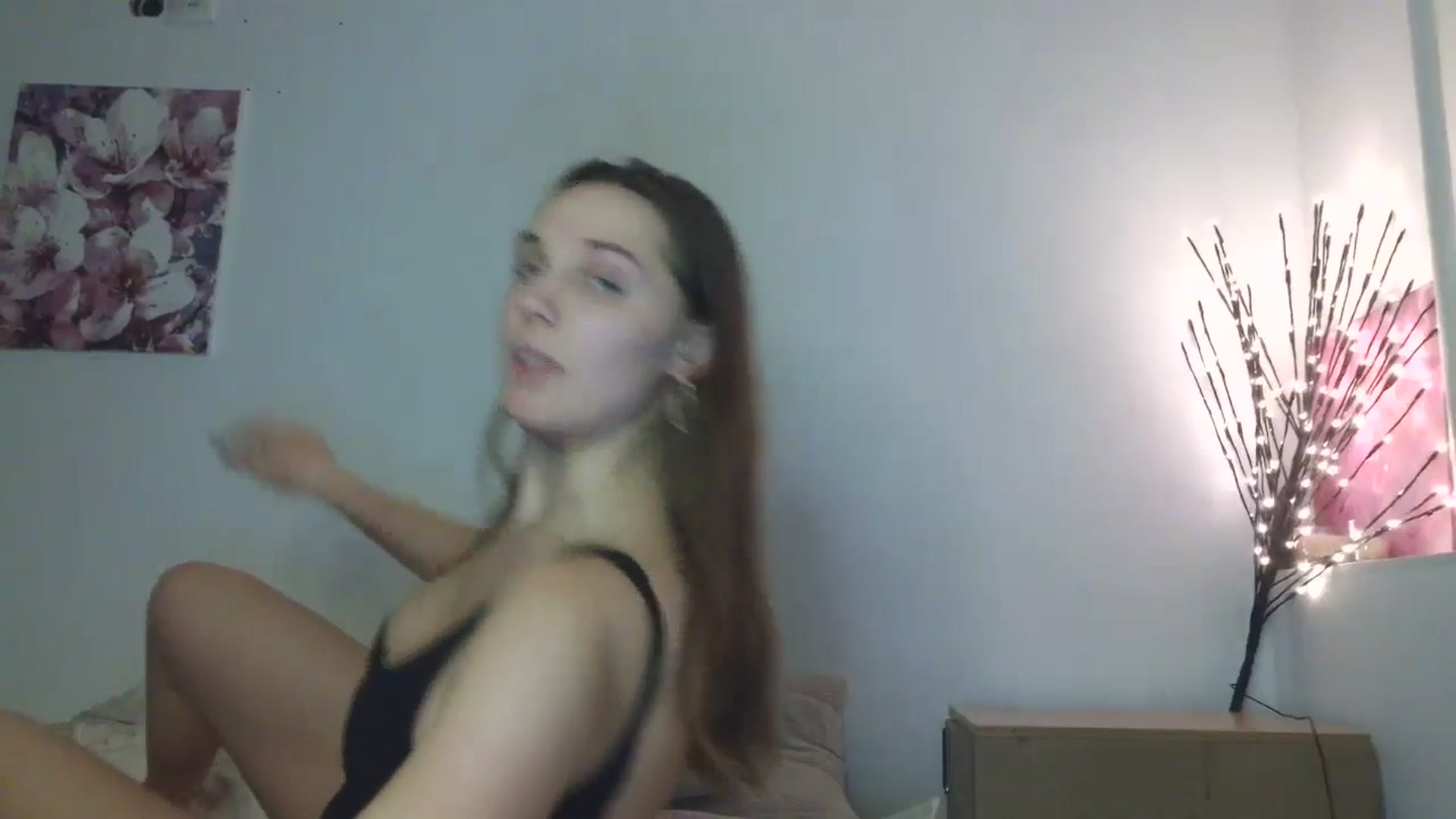 Gallery image thumbnail from HaleyReed's myfreecams stream on, 02/06/2026, 16:59 image 19 of 20