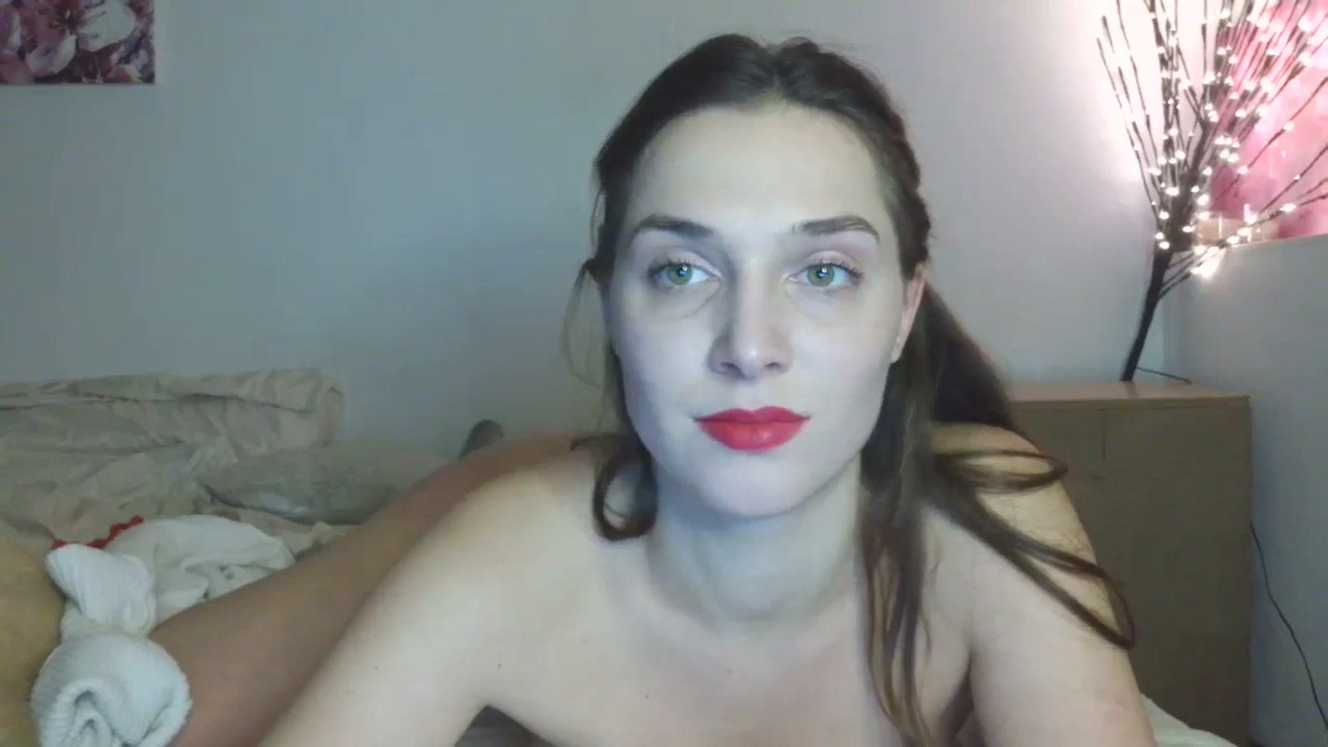 Gallery image thumbnail from HaleyReed's myfreecams stream on, 02/08/2026, 16:45 image 17 of 20