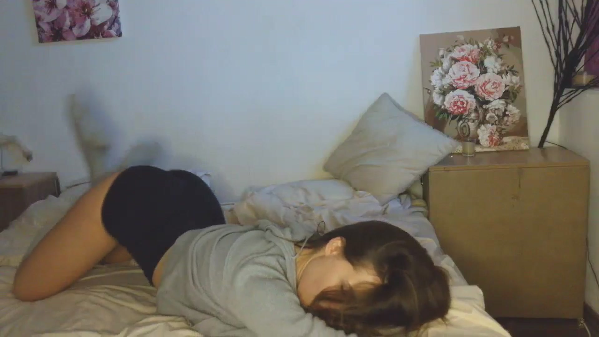 Gallery image thumbnail from HaleyReed's myfreecams stream on, 02/09/2026, 14:32 image 18 of 20