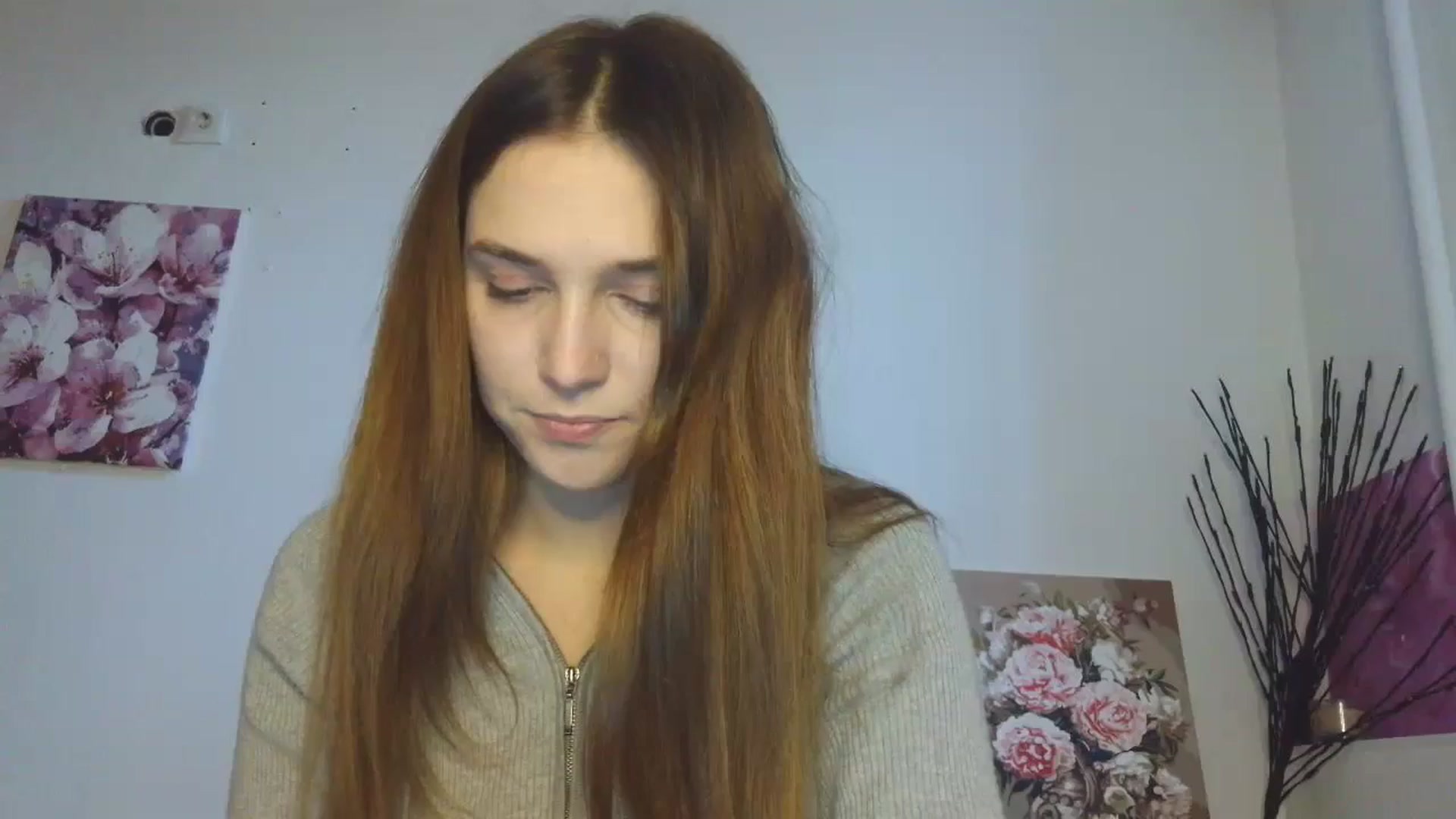 Gallery image thumbnail from HaleyReed's myfreecams stream on, 02/09/2026, 14:32 image 1 of 20