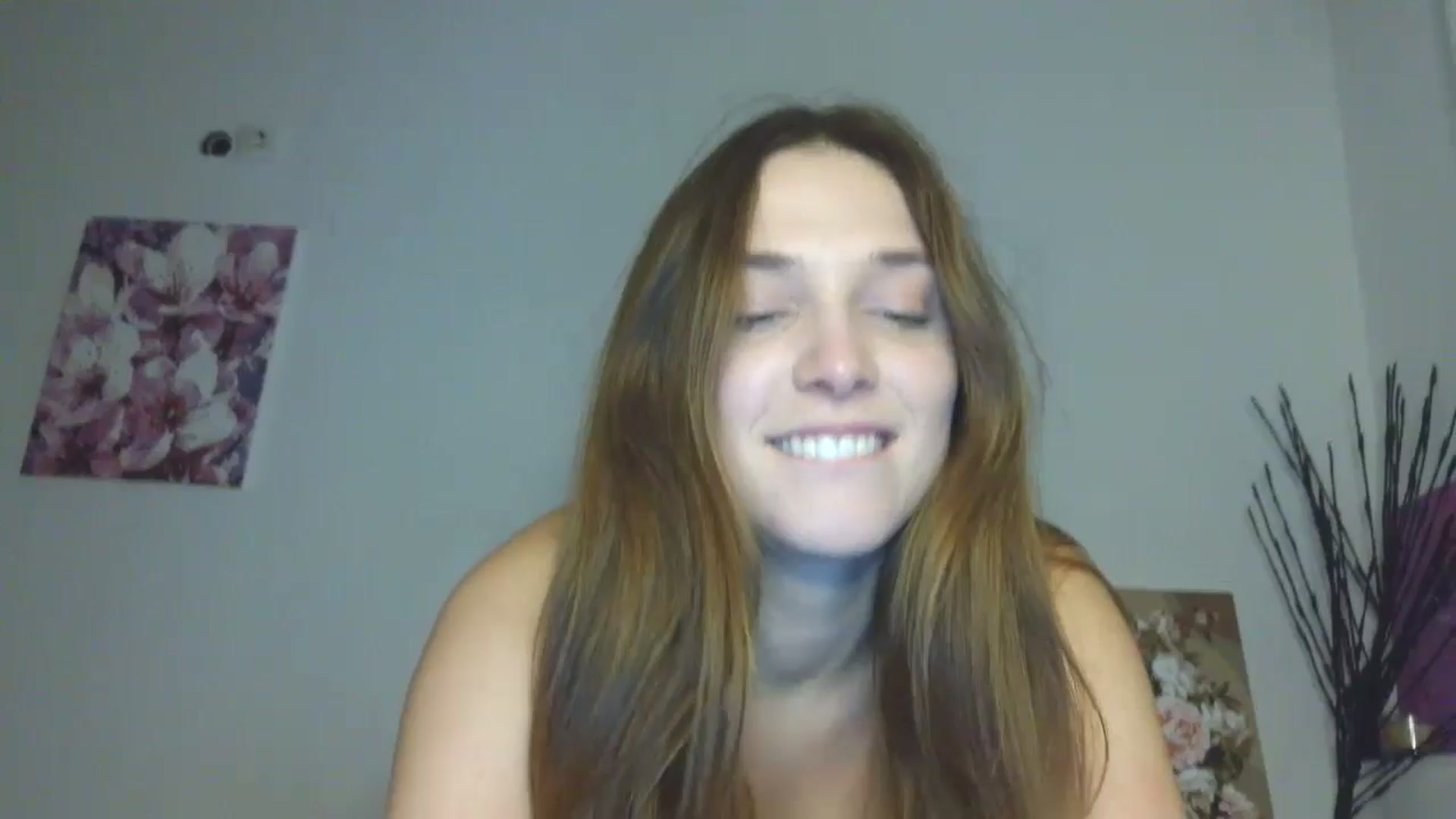 Gallery image thumbnail from HaleyReed's myfreecams stream on, 02/09/2026, 15:15 image 1 of 20
