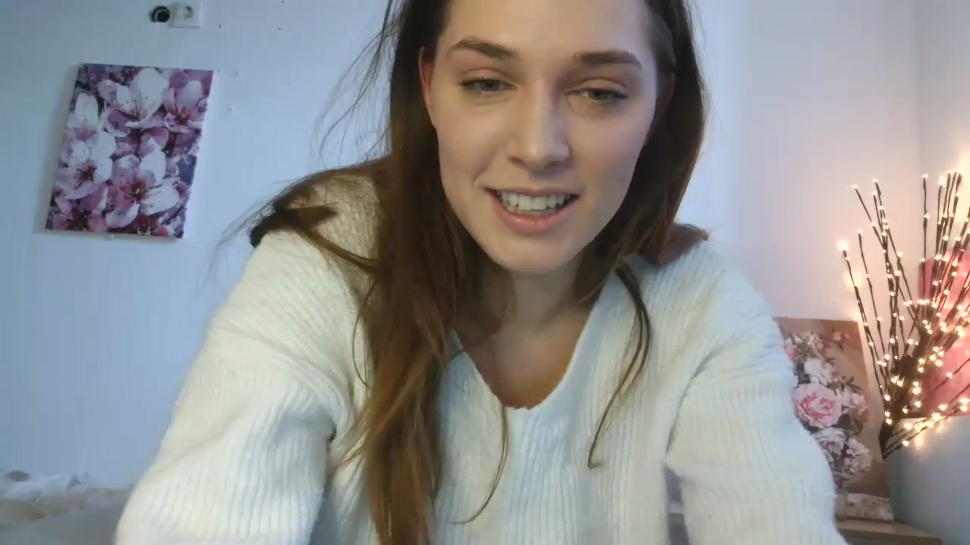 Gallery image thumbnail from HaleyReed's myfreecams stream on, 02/11/2026, 10:54 image 14 of 20