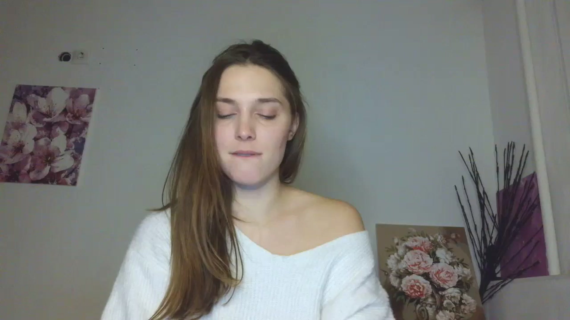 Gallery image thumbnail from HaleyReed's myfreecams stream on, 02/11/2026, 16:07 image 17 of 20
