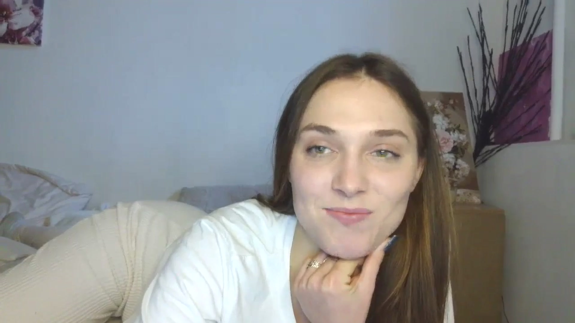 Gallery image thumbnail from HaleyReed's myfreecams stream on, 02/12/2026, 13:35 image 17 of 20