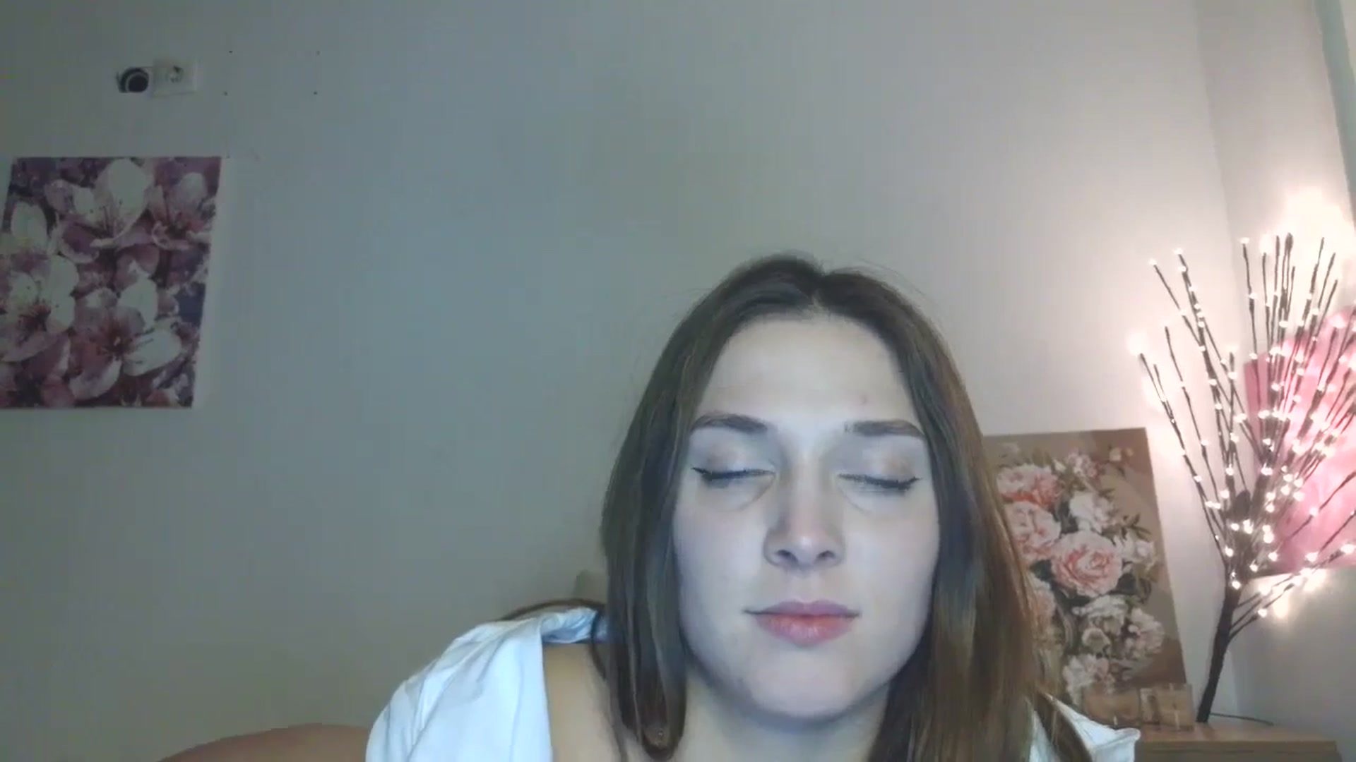 Gallery image thumbnail from HaleyReed's myfreecams stream on, 02/15/2026, 18:38 image 8 of 20