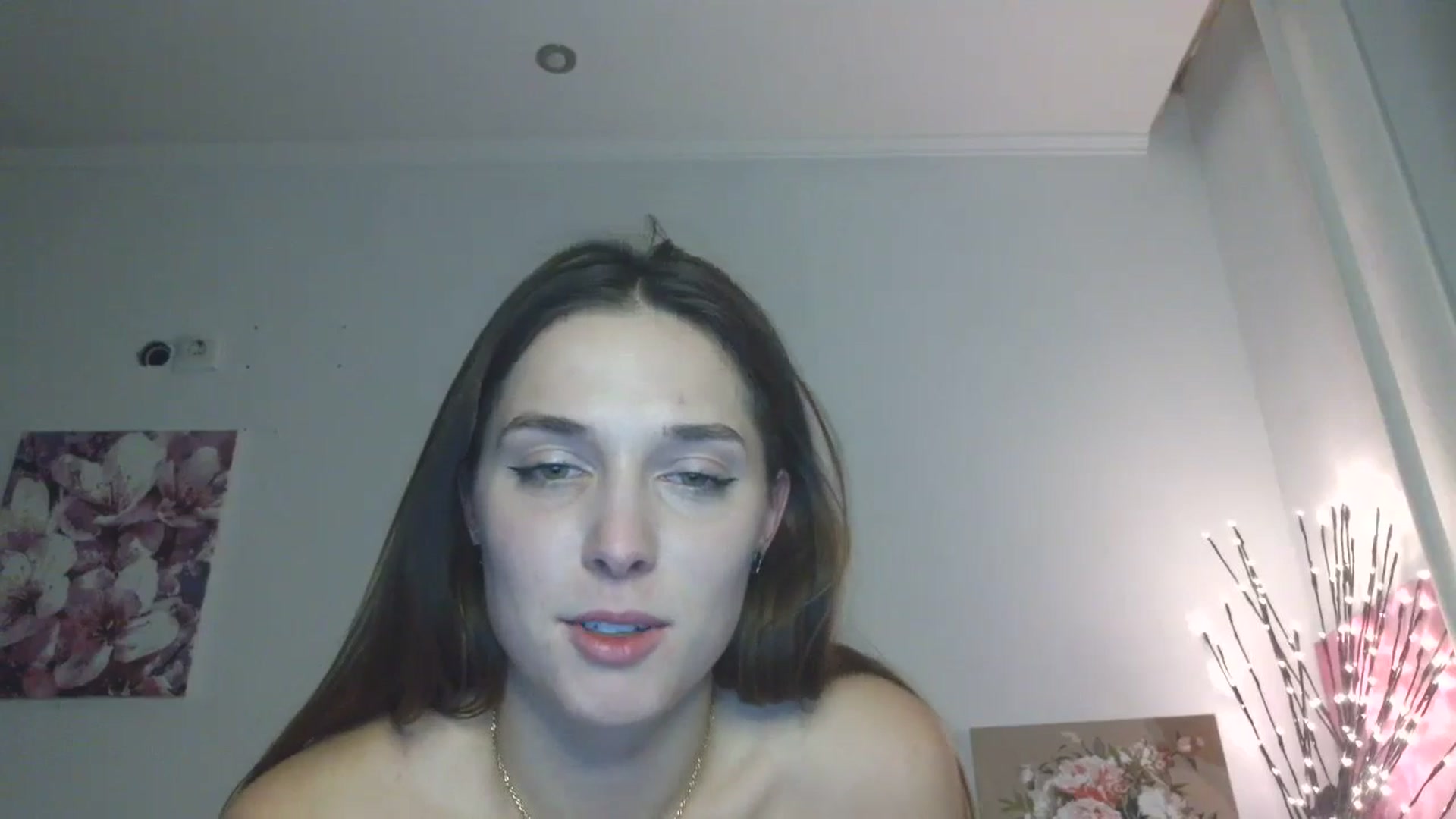 Gallery image thumbnail from HaleyReed's myfreecams stream on, 02/15/2026, 18:38 image 12 of 20