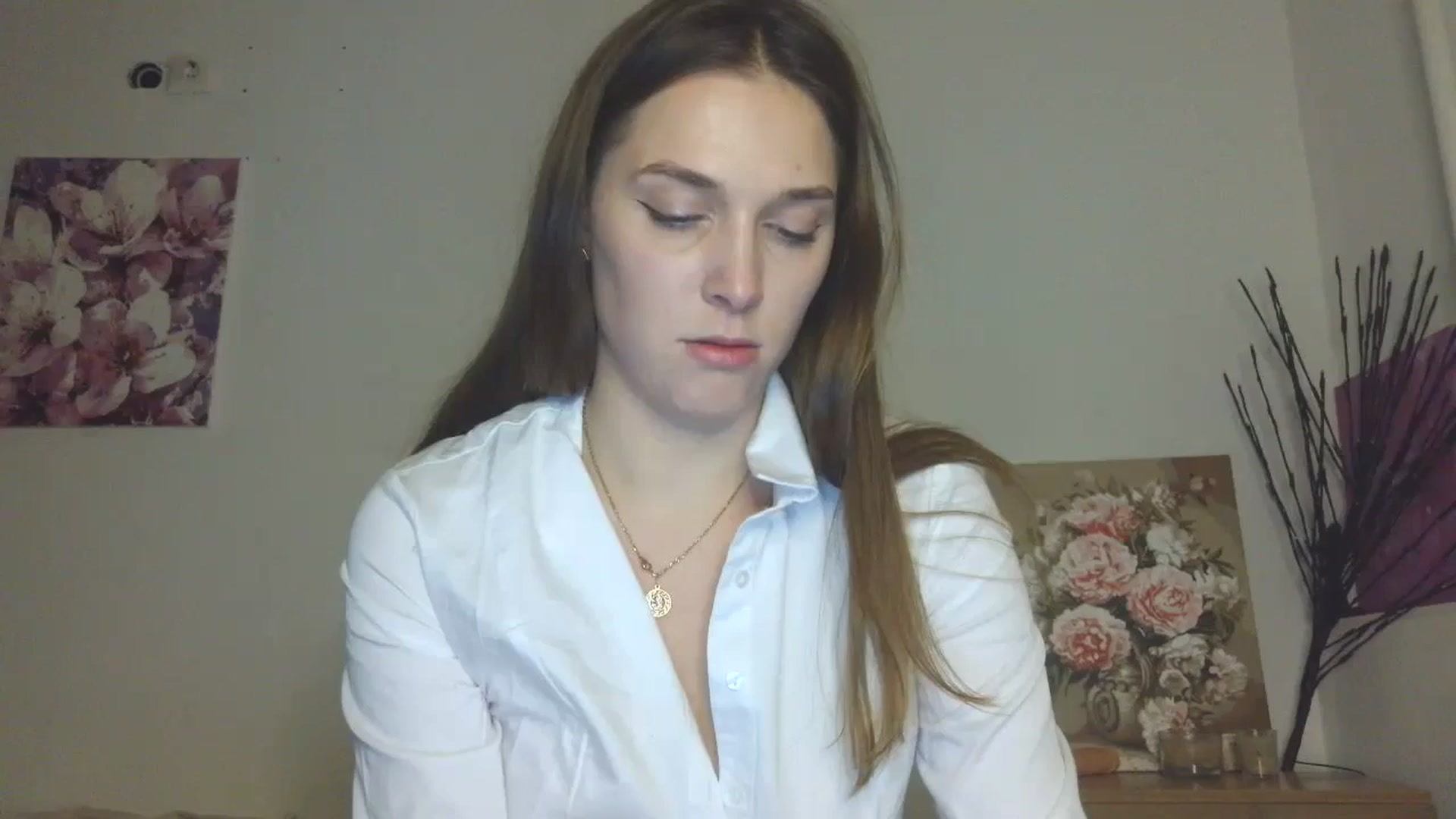 Gallery image thumbnail from HaleyReed's myfreecams stream on, 02/15/2026, 18:38 image 1 of 20