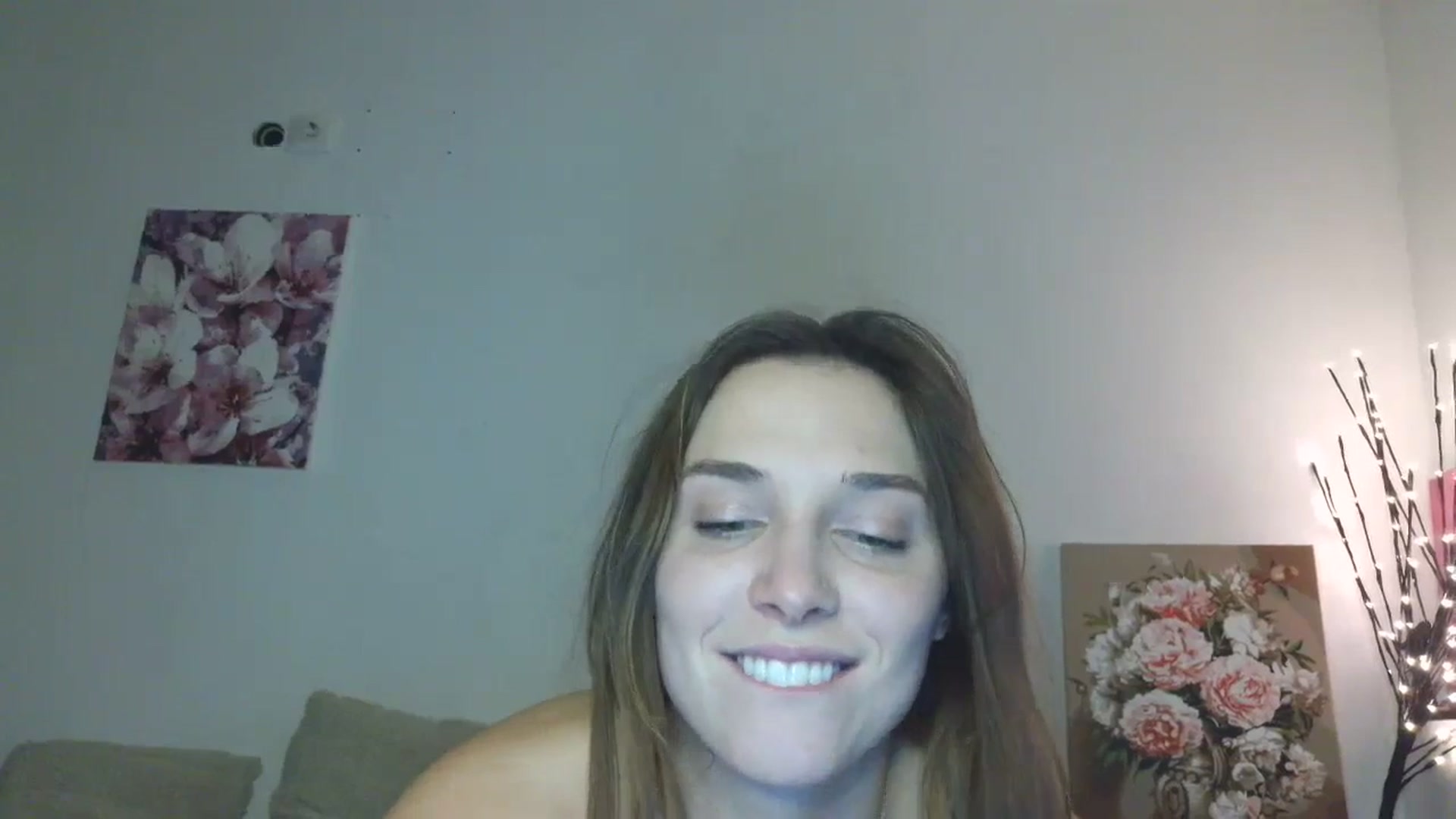 Gallery image thumbnail from HaleyReed's myfreecams stream on, 02/16/2026, 15:50 image 15 of 20