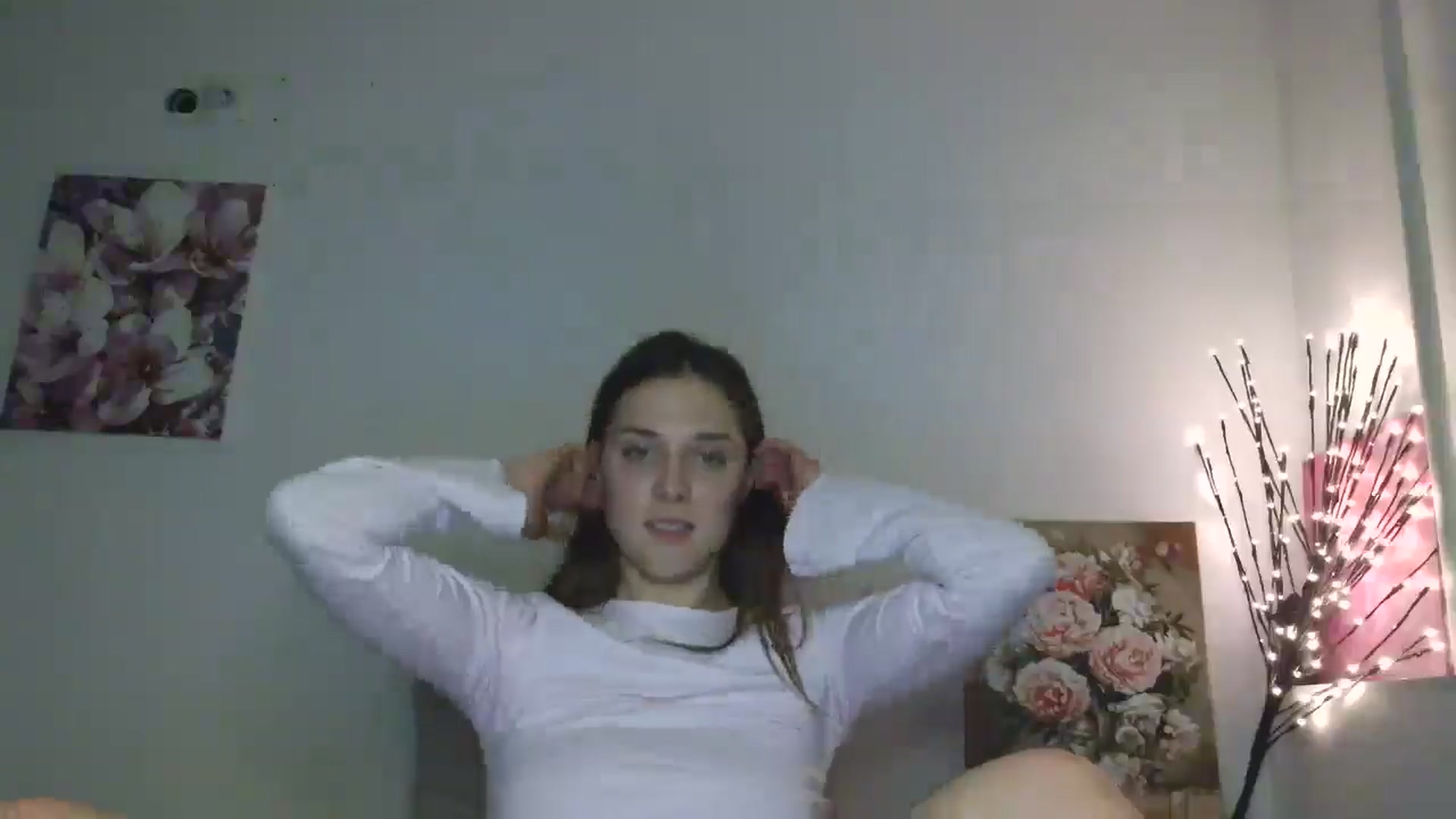 Gallery image thumbnail from HaleyReed's myfreecams stream on, 02/16/2026, 19:06 image 18 of 20