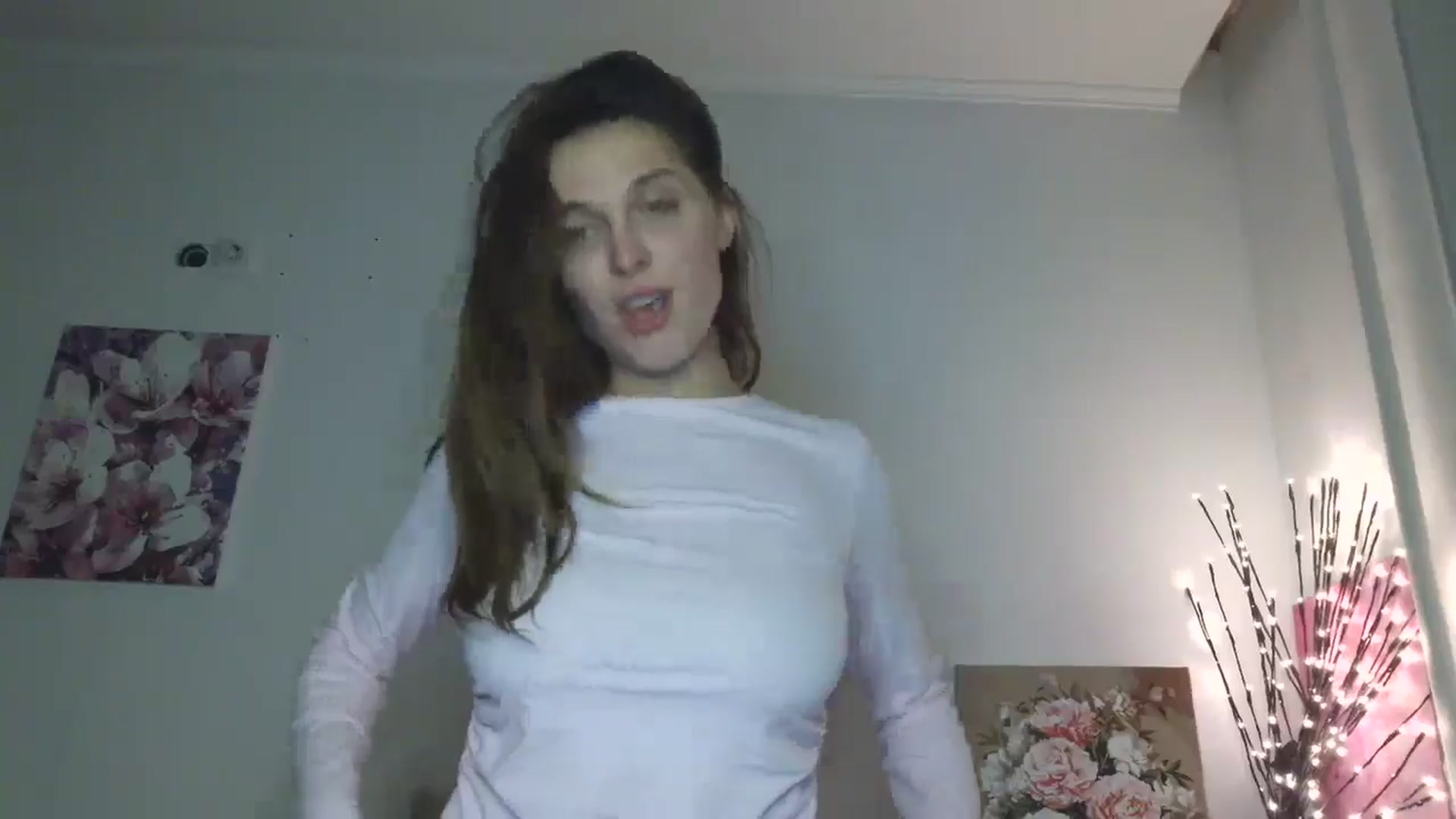 Gallery image thumbnail from HaleyReed's myfreecams stream on, 02/16/2026, 19:06 image 12 of 20