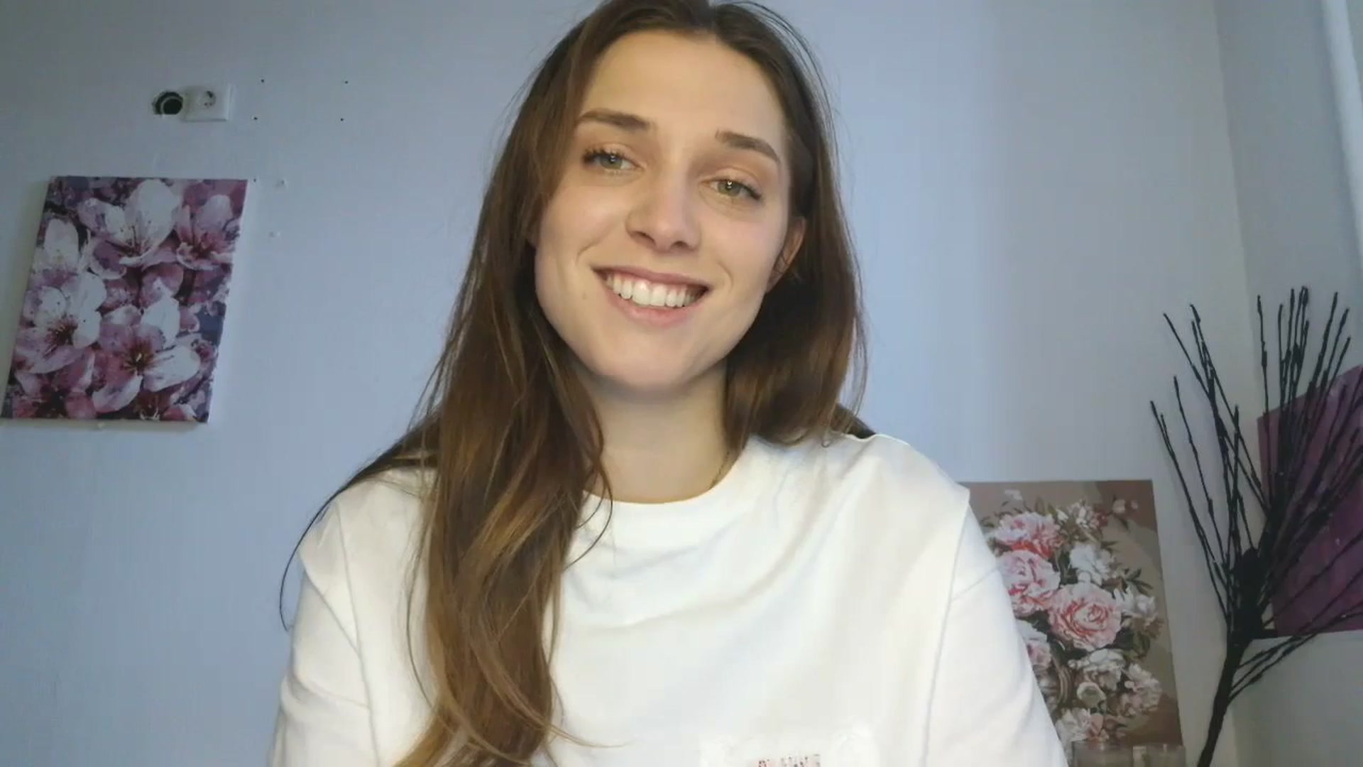 Gallery image thumbnail from HaleyReed's myfreecams stream on, 02/18/2026, 11:52 image 16 of 20