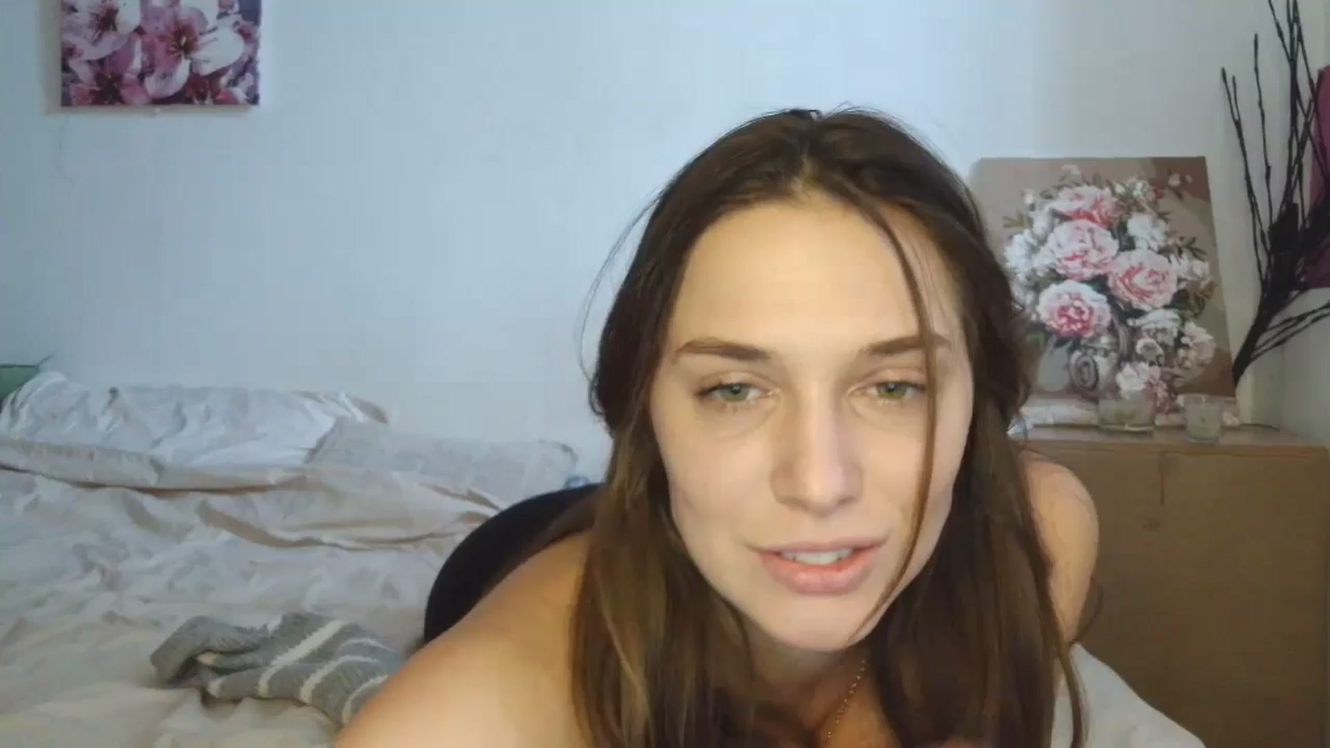 Gallery image thumbnail from HaleyReed's myfreecams stream on, 02/19/2026, 13:17 image 19 of 20