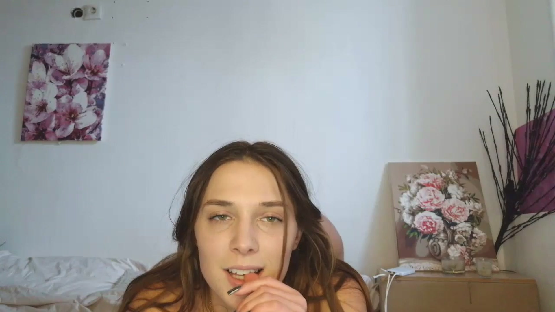 Gallery image thumbnail from HaleyReed's myfreecams stream on, 02/19/2026, 13:44 image 13 of 20