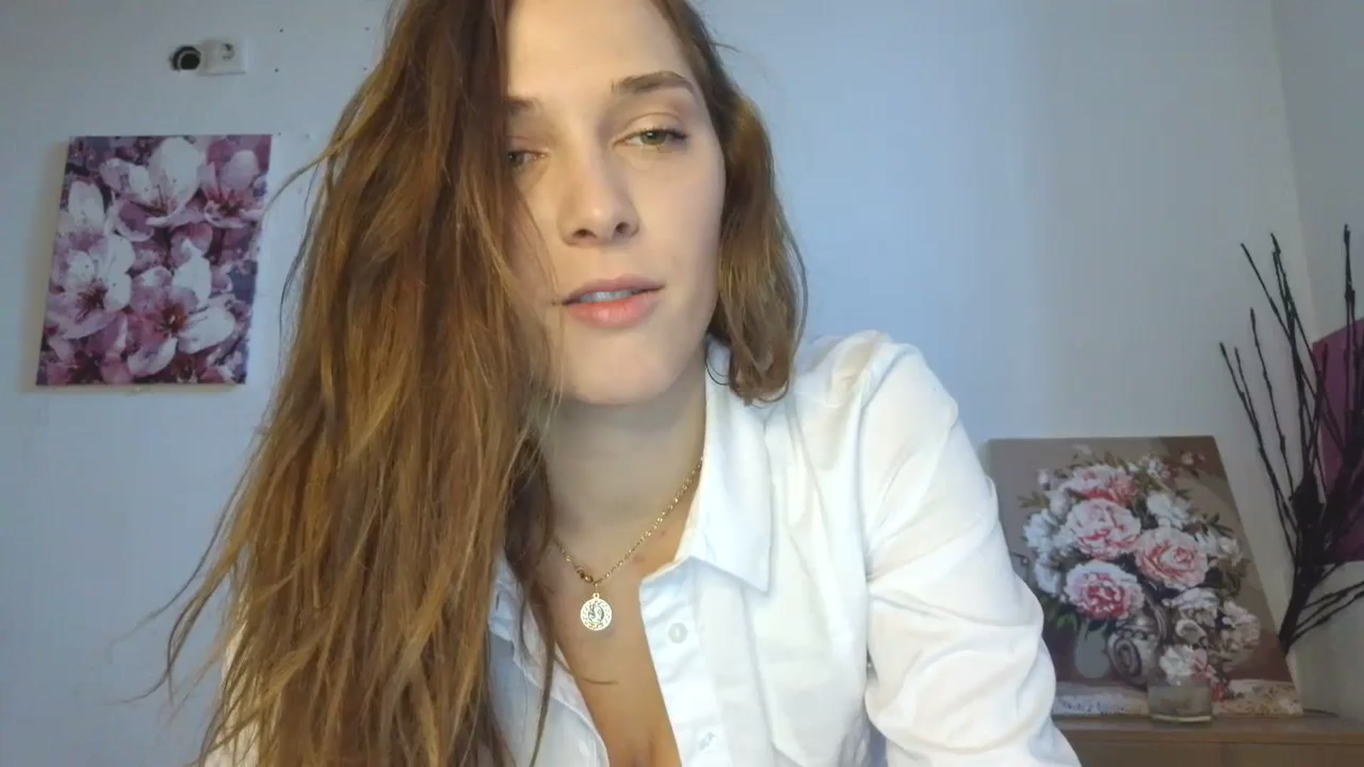 Gallery image thumbnail from HaleyReed's myfreecams stream on, 02/20/2026, 14:32 image 19 of 20