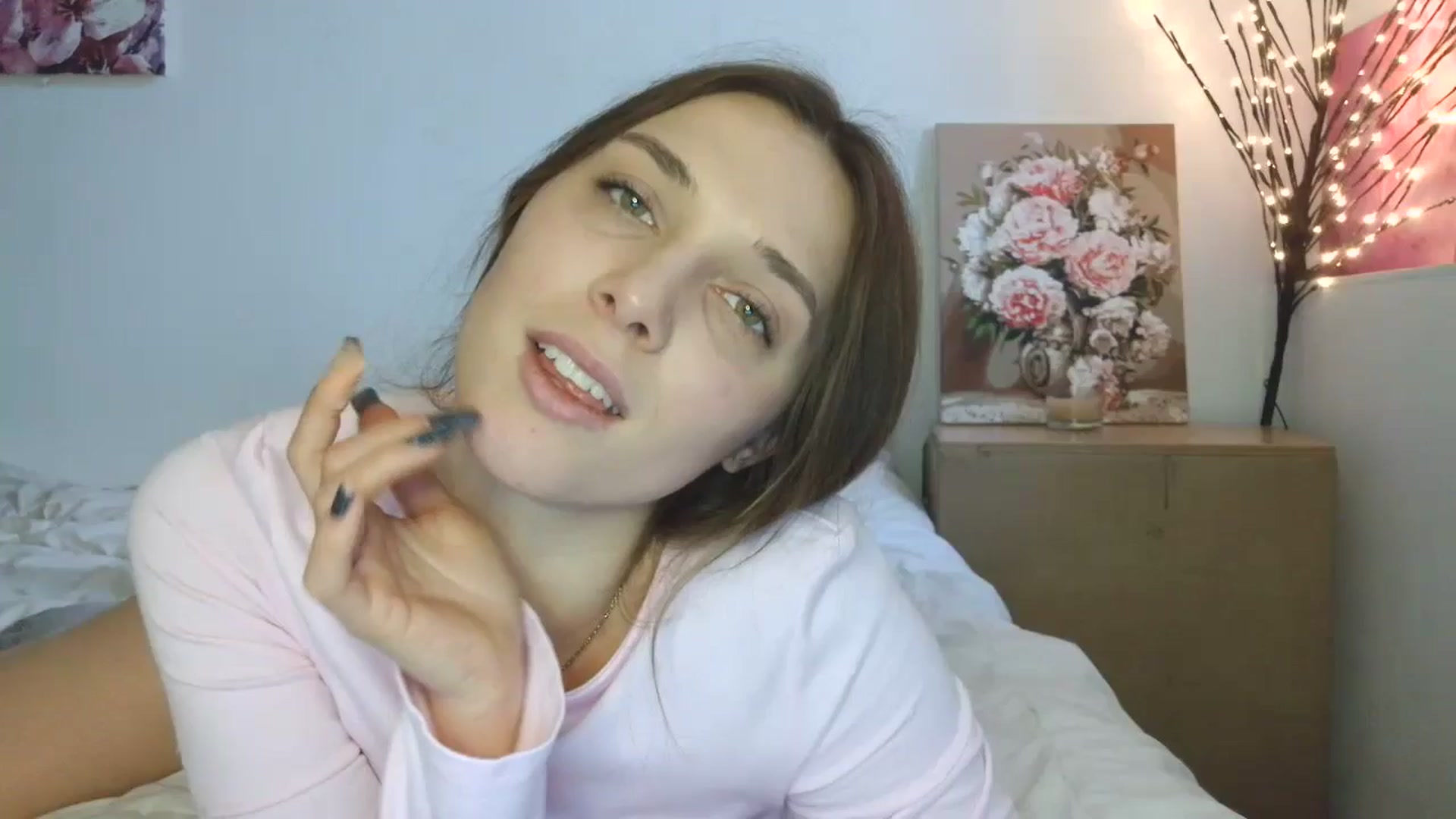 Gallery image thumbnail from HaleyReed's myfreecams stream on, 02/23/2026, 14:35 image 4 of 20